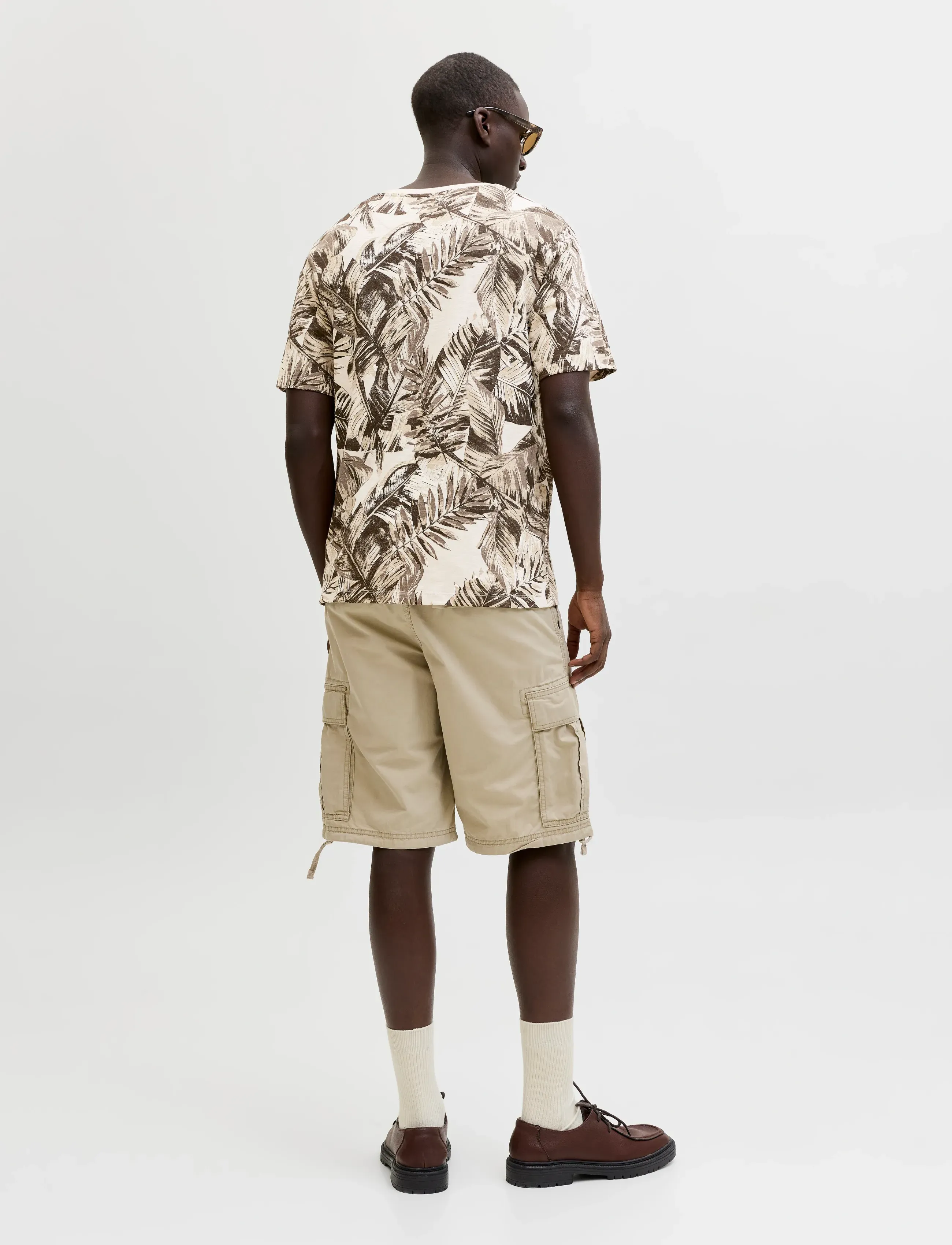 Jack & Jones - JJJEFF AOP TEE SS CREW NECK - short-sleeved t-shirts - moonbeam - 2