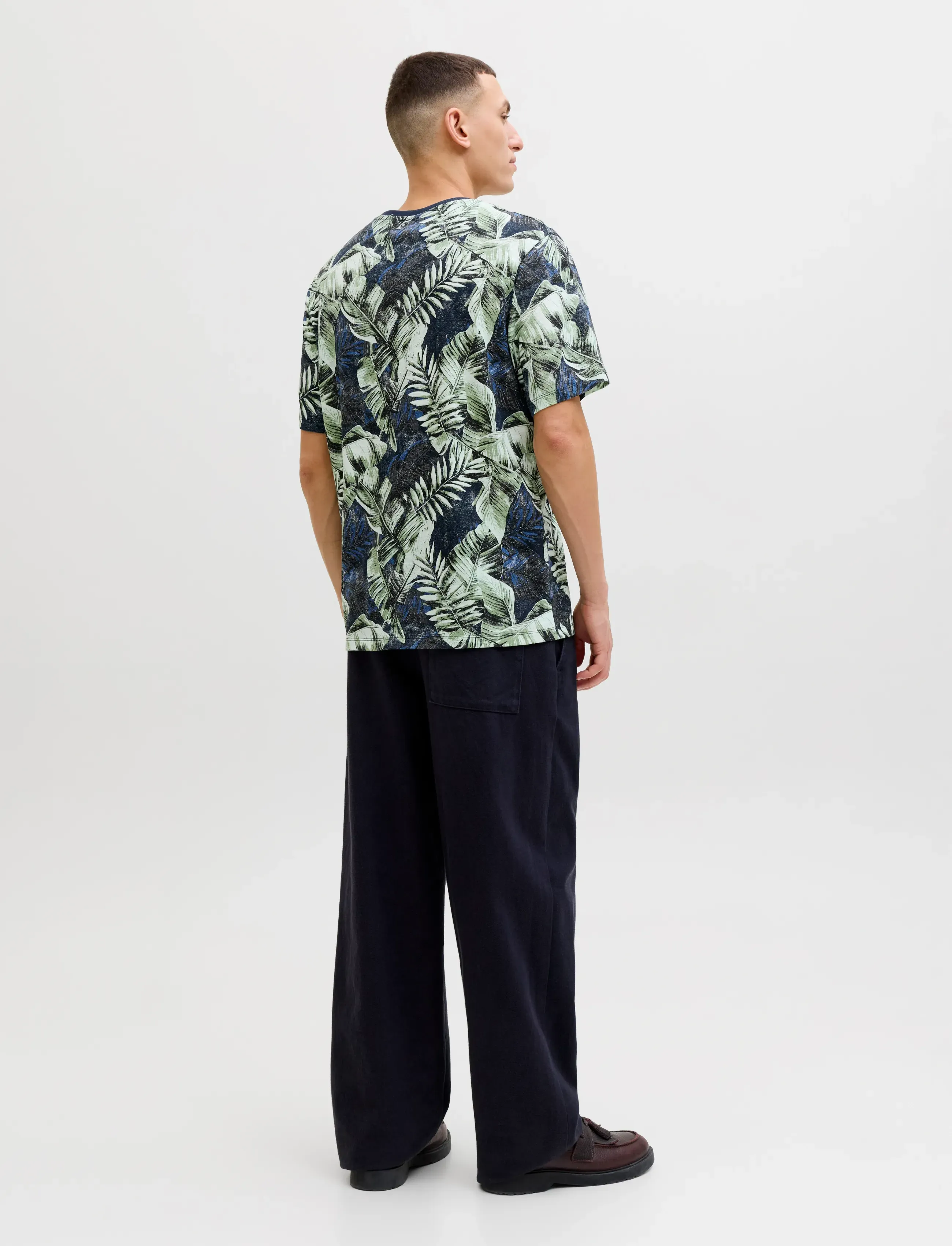 Jack & Jones - JJJEFF AOP TEE SS CREW NECK - laveste priser - sky captain - 3