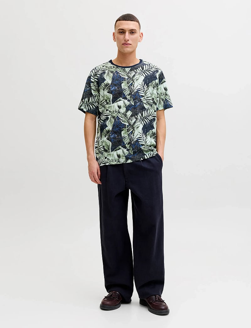 Jack & Jones - JJJEFF AOP TEE SS CREW NECK - lühikeste varrukatega t-särgid - sky captain - 4