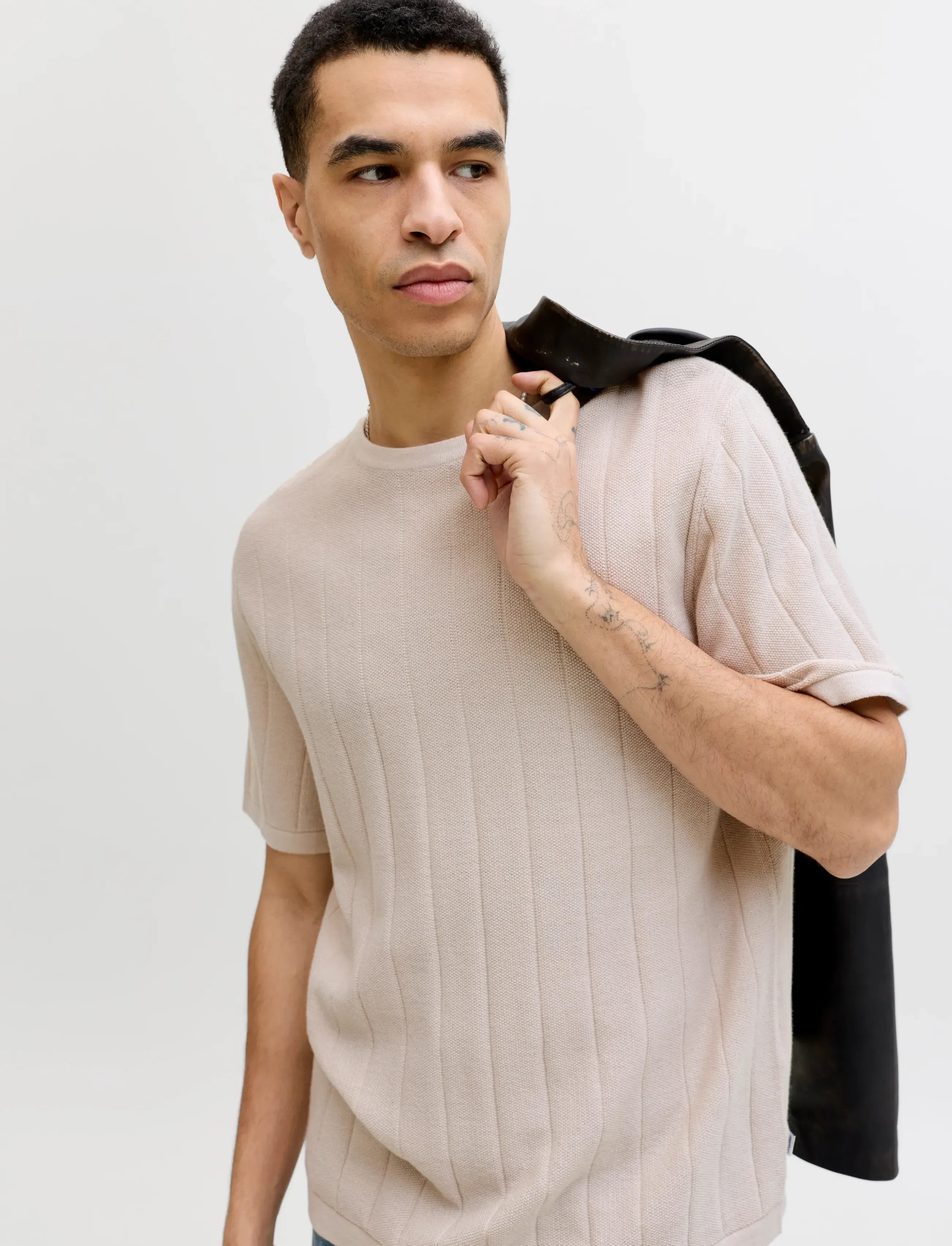 Jack & Jones - JJEBRADLEY KNIT TEE SS LN - short-sleeved t-shirts - moonbeam - 5