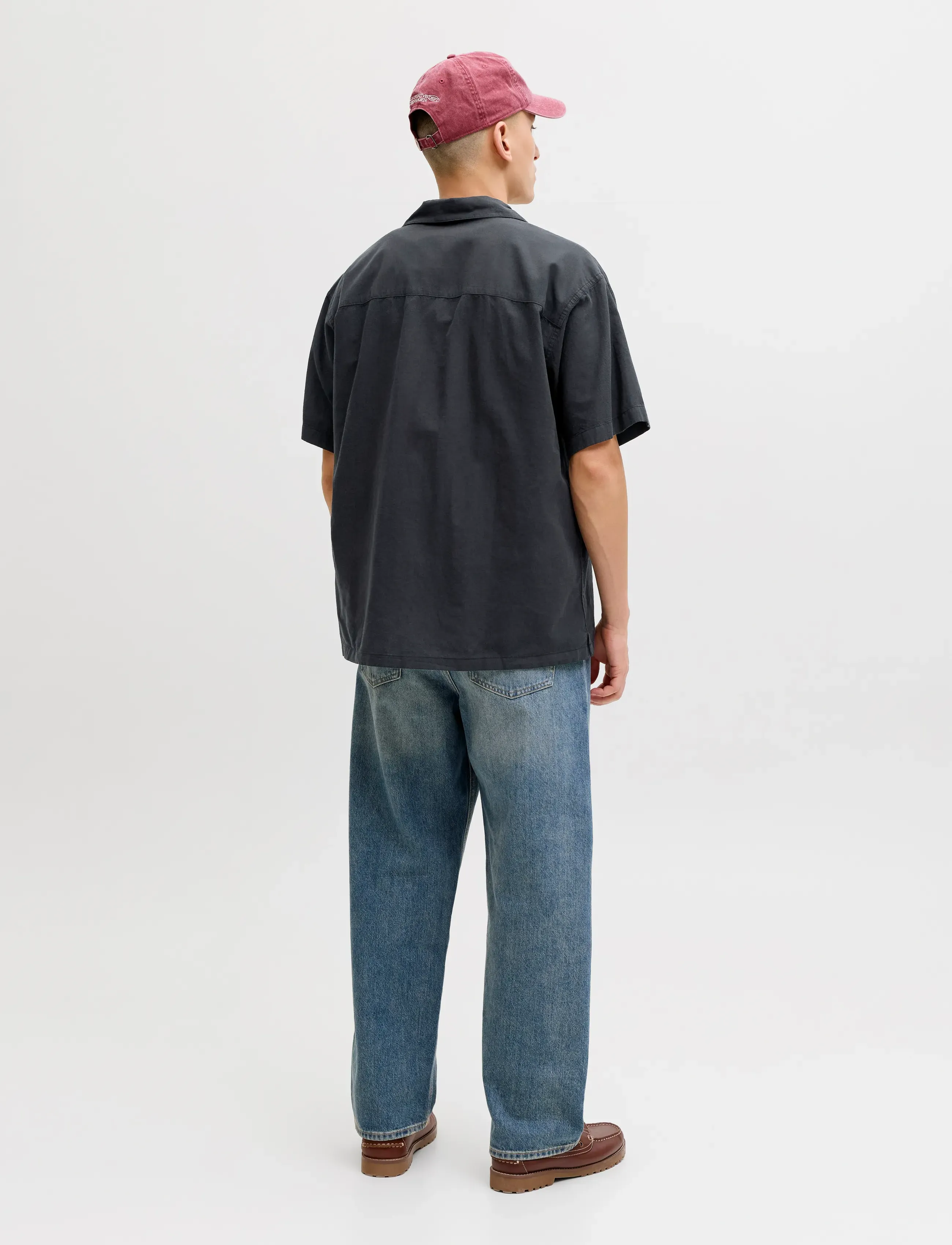 Jack & Jones - JJEBREEZE LINEN BLEND RESORT SHIRT SS SN - lininiai marškiniai - black - 2