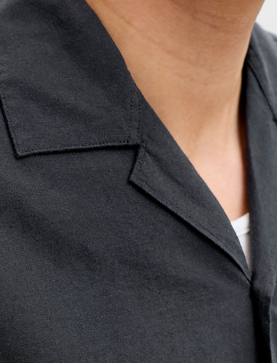 Jack & Jones - JJEBREEZE LINEN BLEND RESORT SHIRT SS SN - lininiai marškiniai - black - 5
