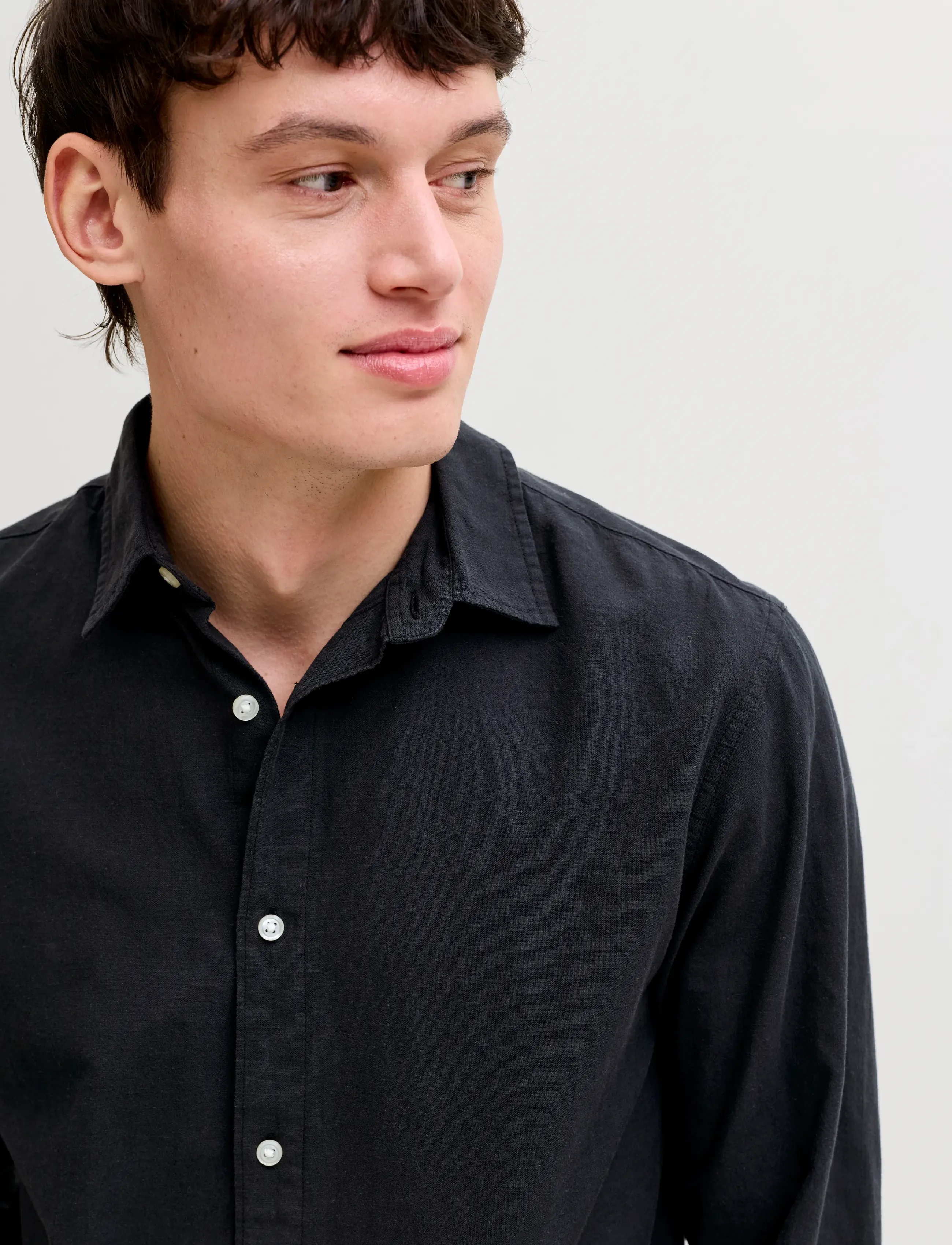 Jack & Jones - JJEBREEZE LINEN BLEND SHIRT L/S SN - hørskjorter - black - 5