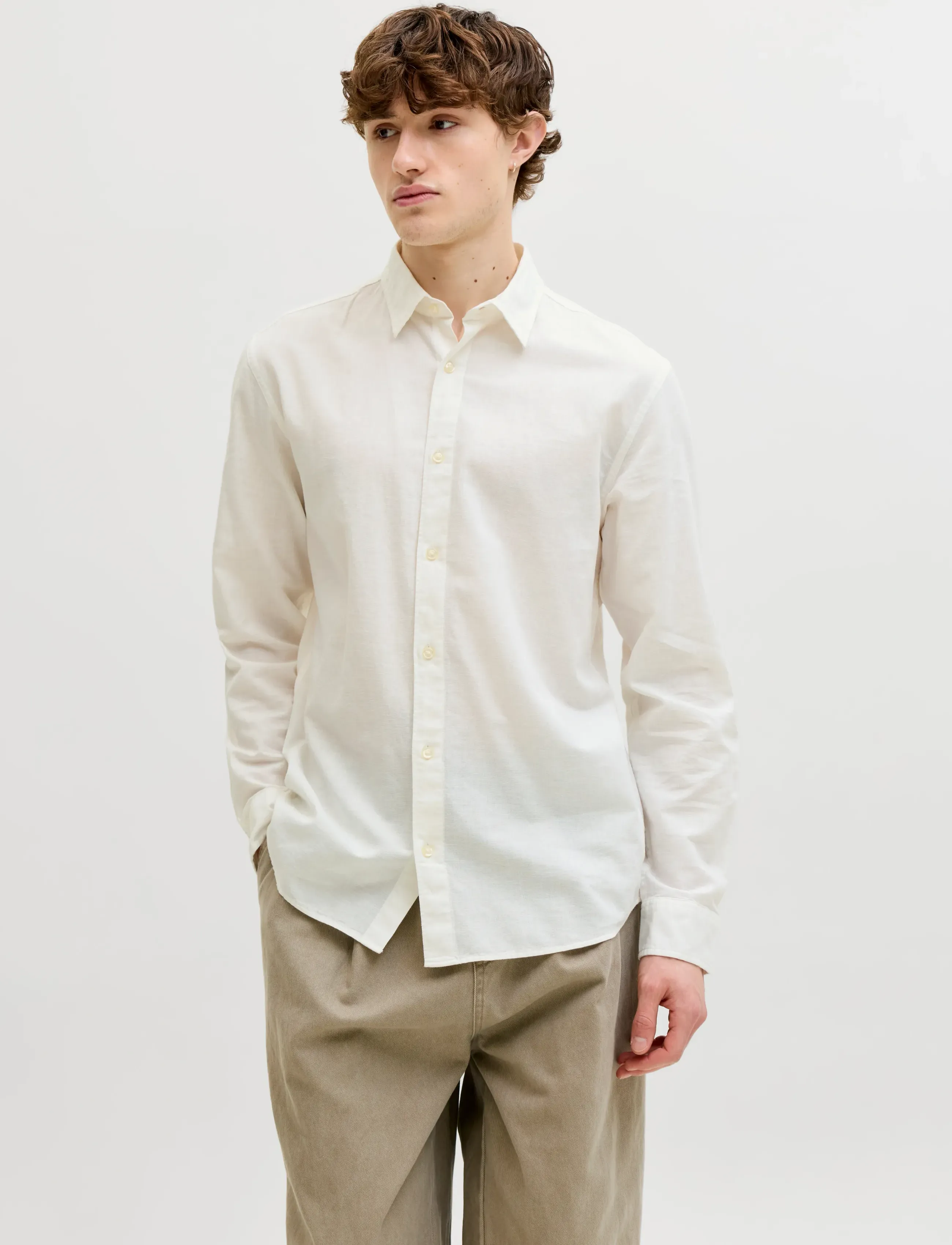 Jack & Jones JJEBREEZE LINEN BLEND SHIRT L/S SN - Mallistot - WHITE / cream