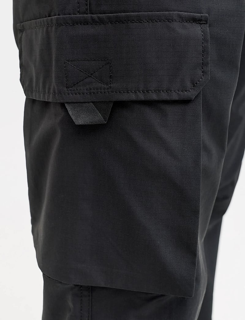 Jack & Jones - JPSTKANE IVAN TECH CARGO JOGGER - cargo püksid - black - 5