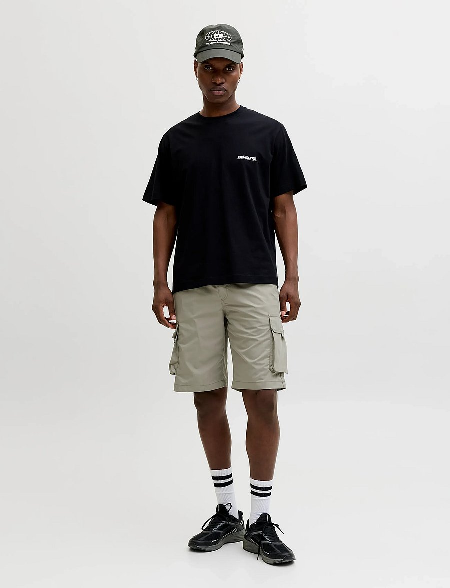 Jack & Jones - JPSTCOLE IVAN TECH CARGO JOGGER SHORTS - cargo shorts - vetiver - 4