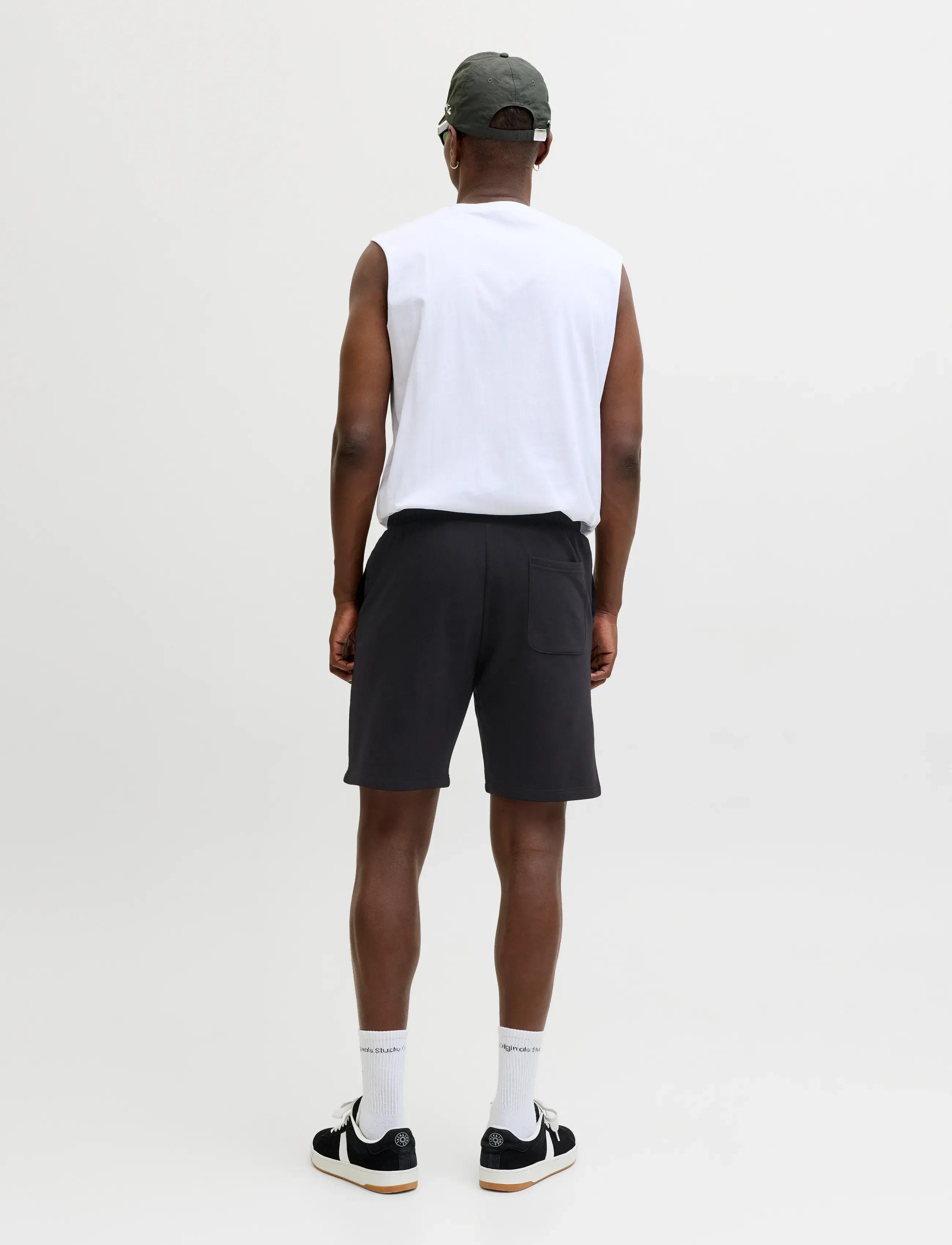 Jack & Jones - JPSTKANE SOHO SWEAT SHORTS MID SN - sweat shorts - black - 3