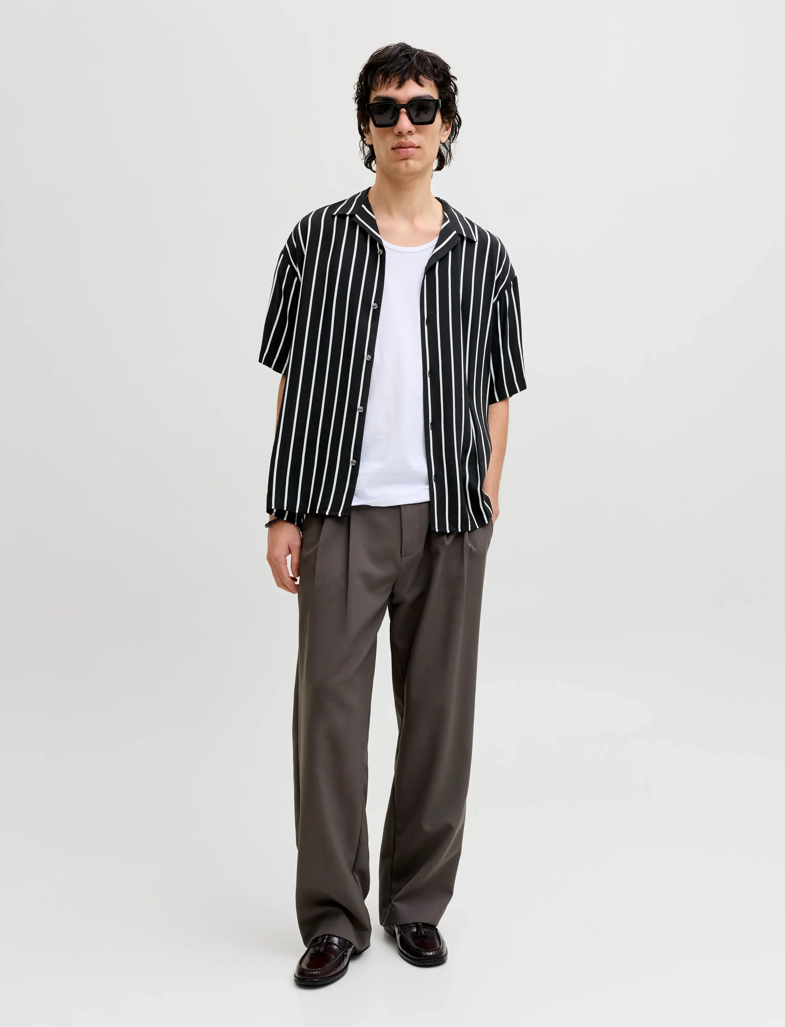 Jack & Jones - JJEJEFF RESORT STRIPE SHIRT S/S SN - stribede skjorter - black - 3