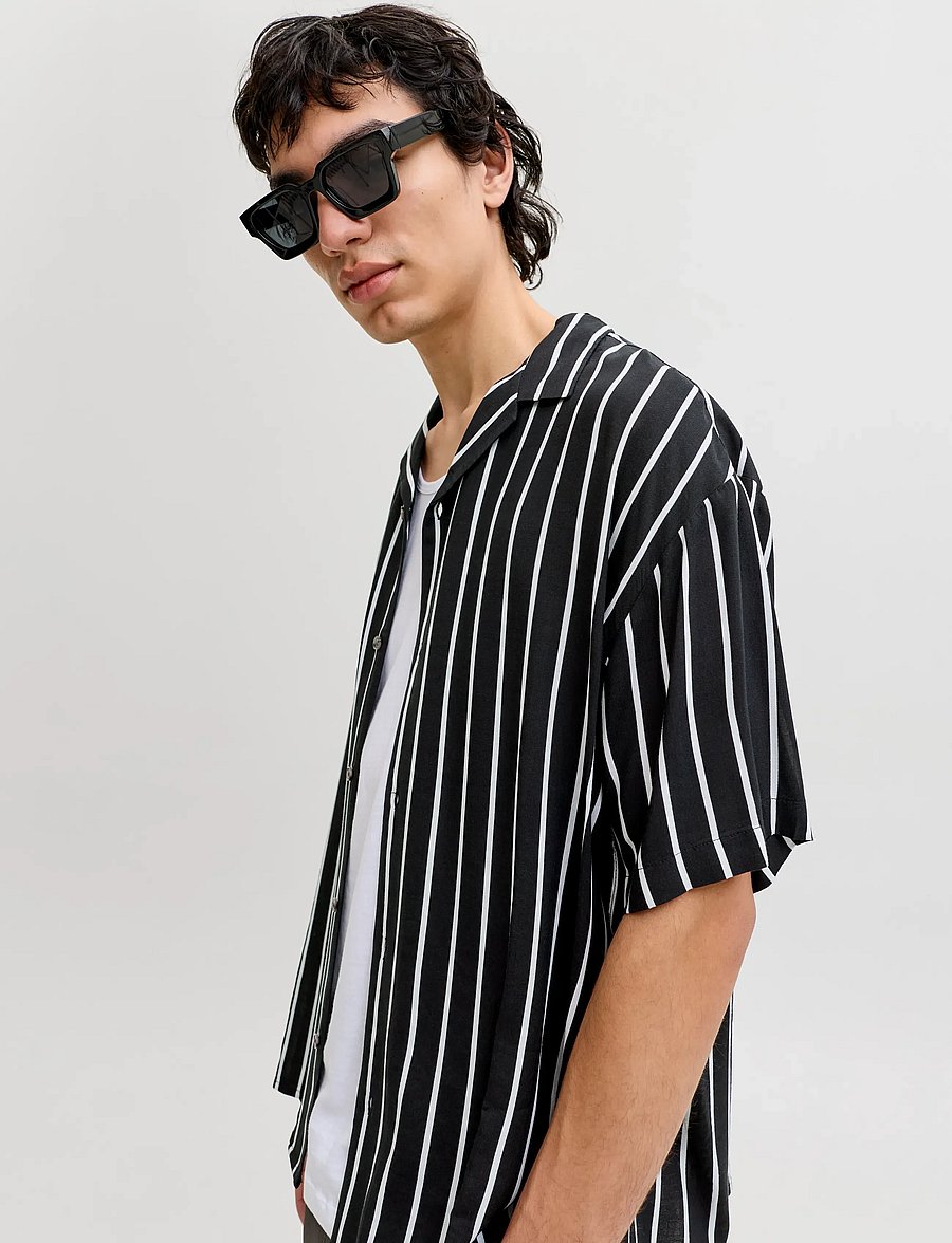 Jack & Jones - JJEJEFF RESORT STRIPE SHIRT S/S SN - randiga skjortor - black - 4