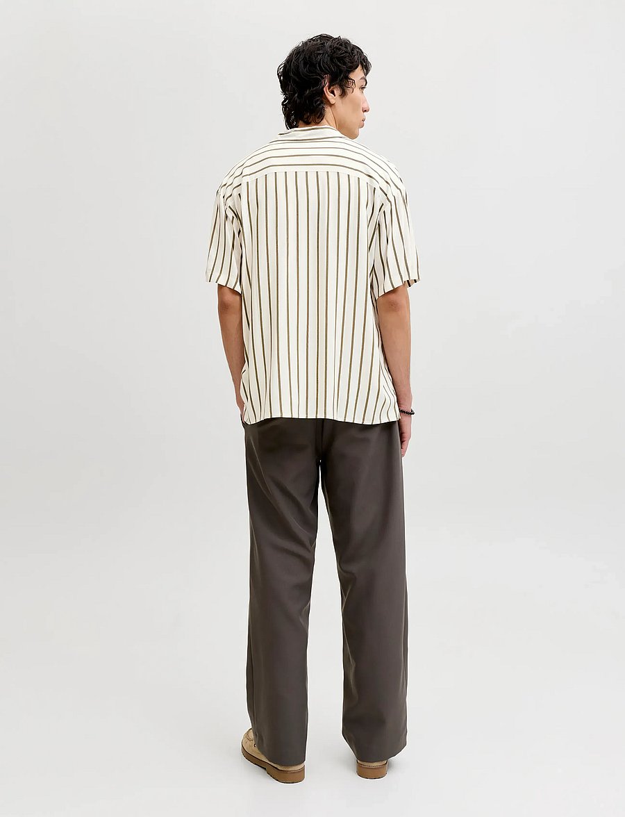 Jack & Jones - JJEJEFF RESORT STRIPE SHIRT S/S SN - randiga skjortor - dusty olive - 2