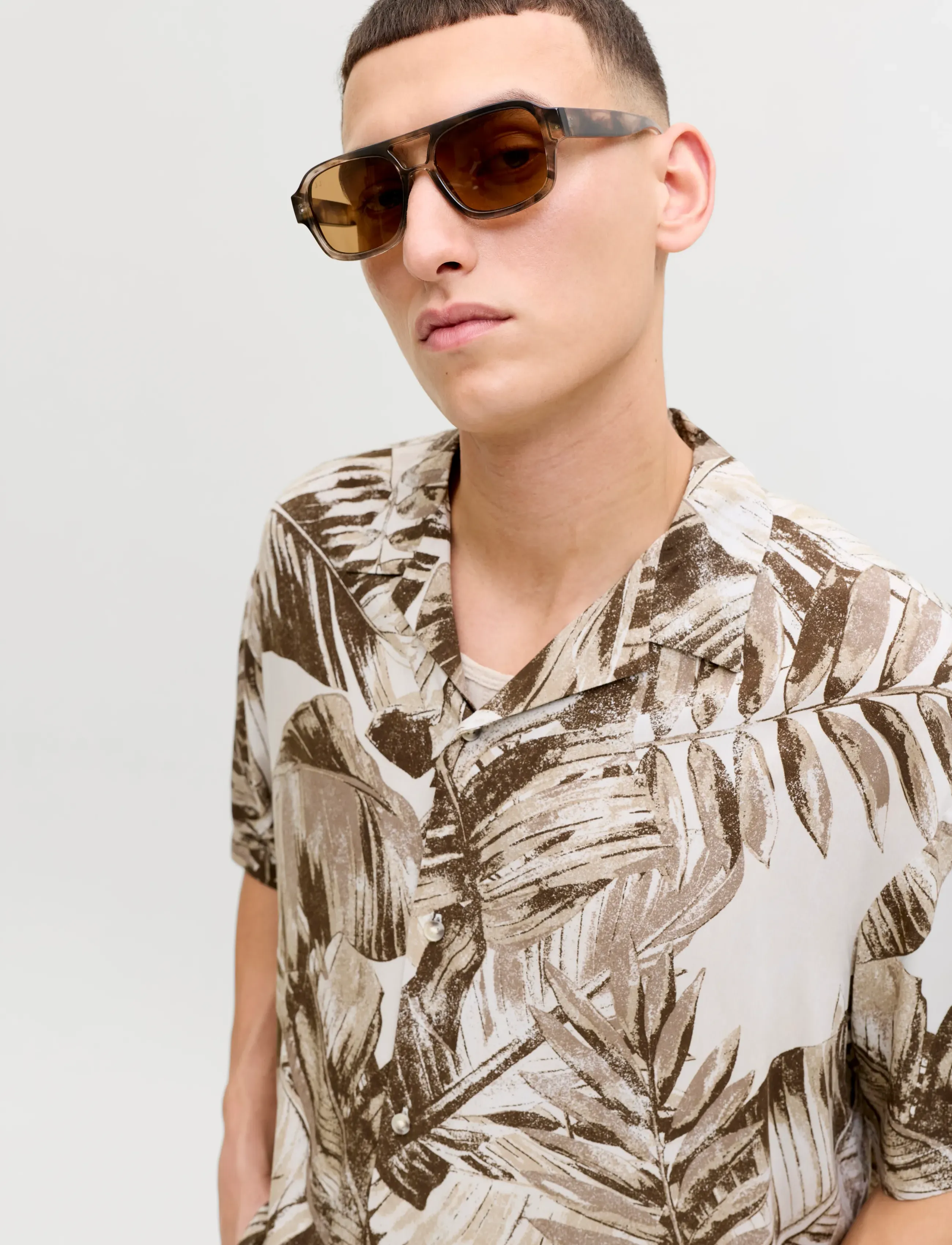 JACK & JONES Jjejeff Resort Aop Shirt S/S Ln kortärmade skjortor herr – bild 5