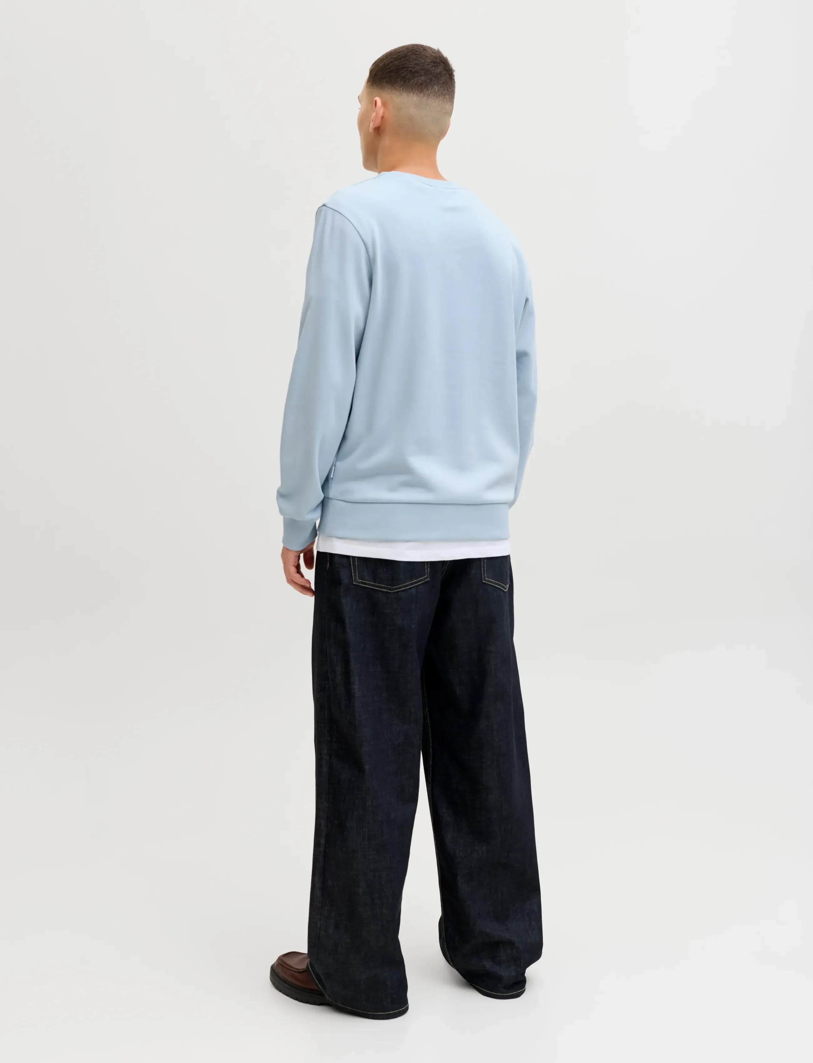 Jack & Jones - JJELOGO SWEAT CREW NECK 2 COL SS26 - kollektioner - celestial blue - 2