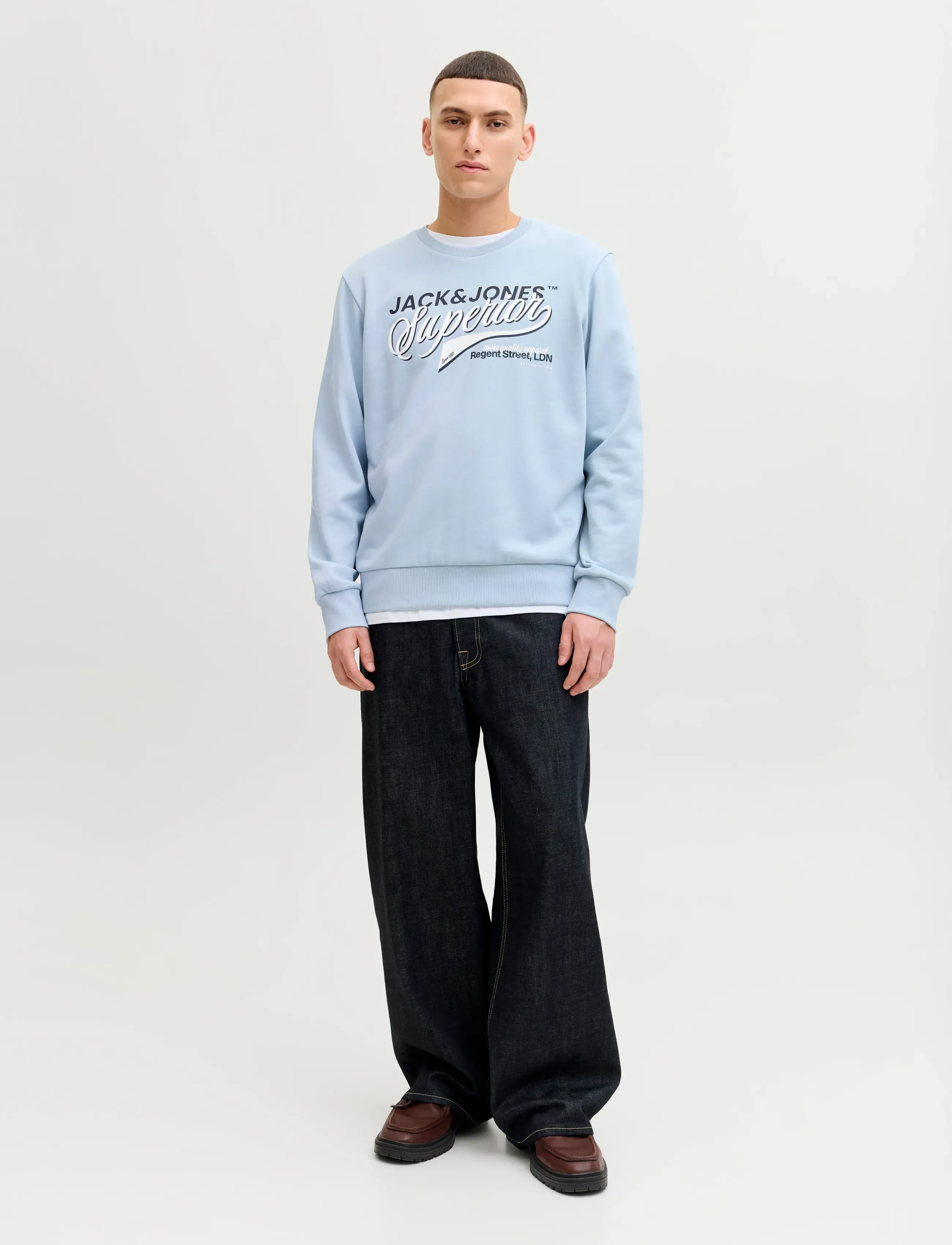 Jack & Jones - JJELOGO SWEAT CREW NECK 2 COL SS26 - kollektioner - celestial blue - 3