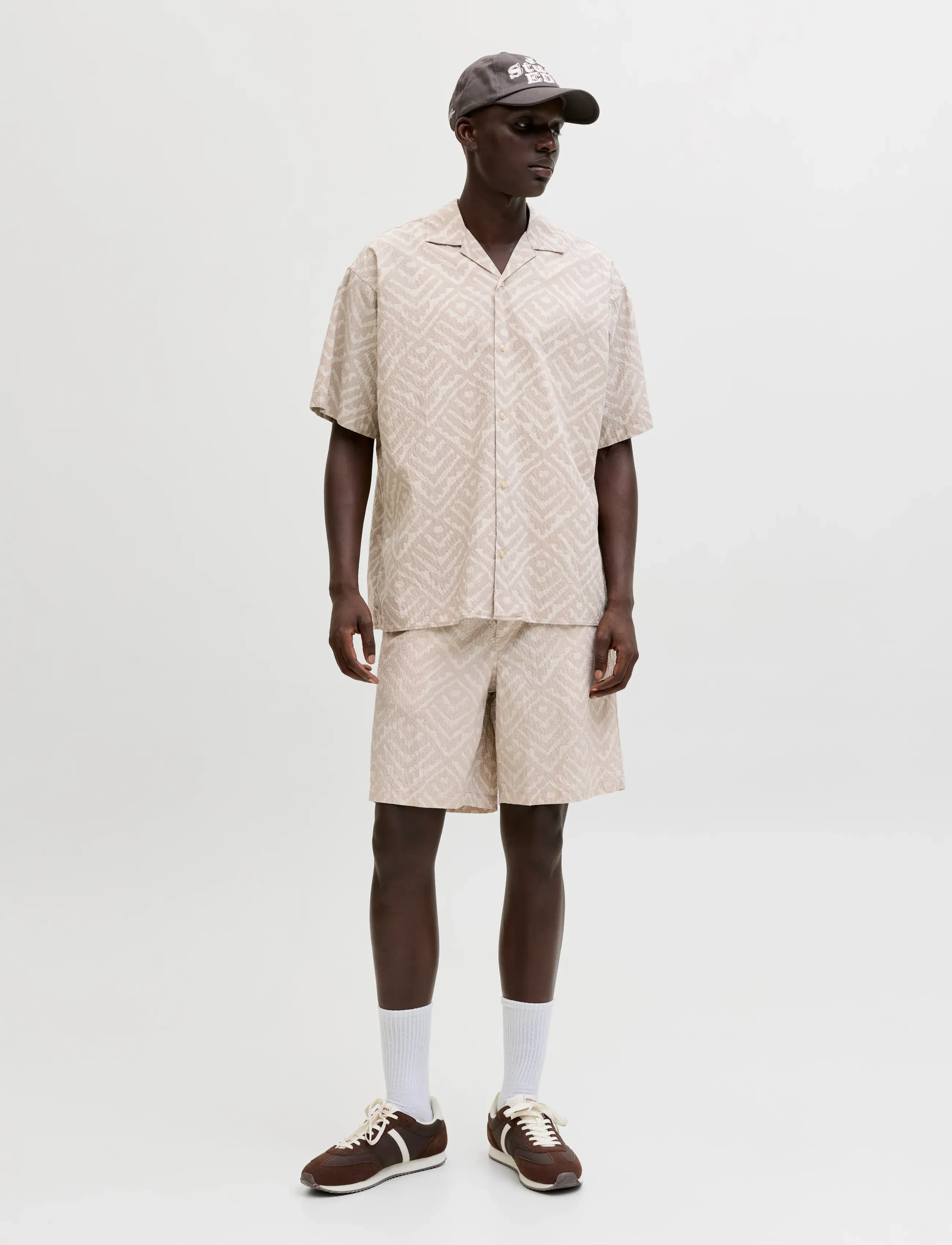 Jack & Jones - JJMILO SEERSUCKER RESORT SHIRT SS - kortærmede skjorter - moonbeam - 4