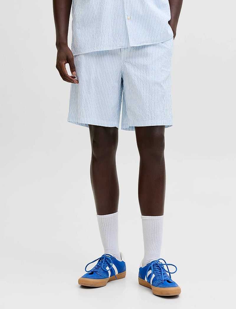 Jack & Jones - JPSTJAIDEN MILO SEERSUCKER SHORT REG - casual shorts - cashmere blue - 0