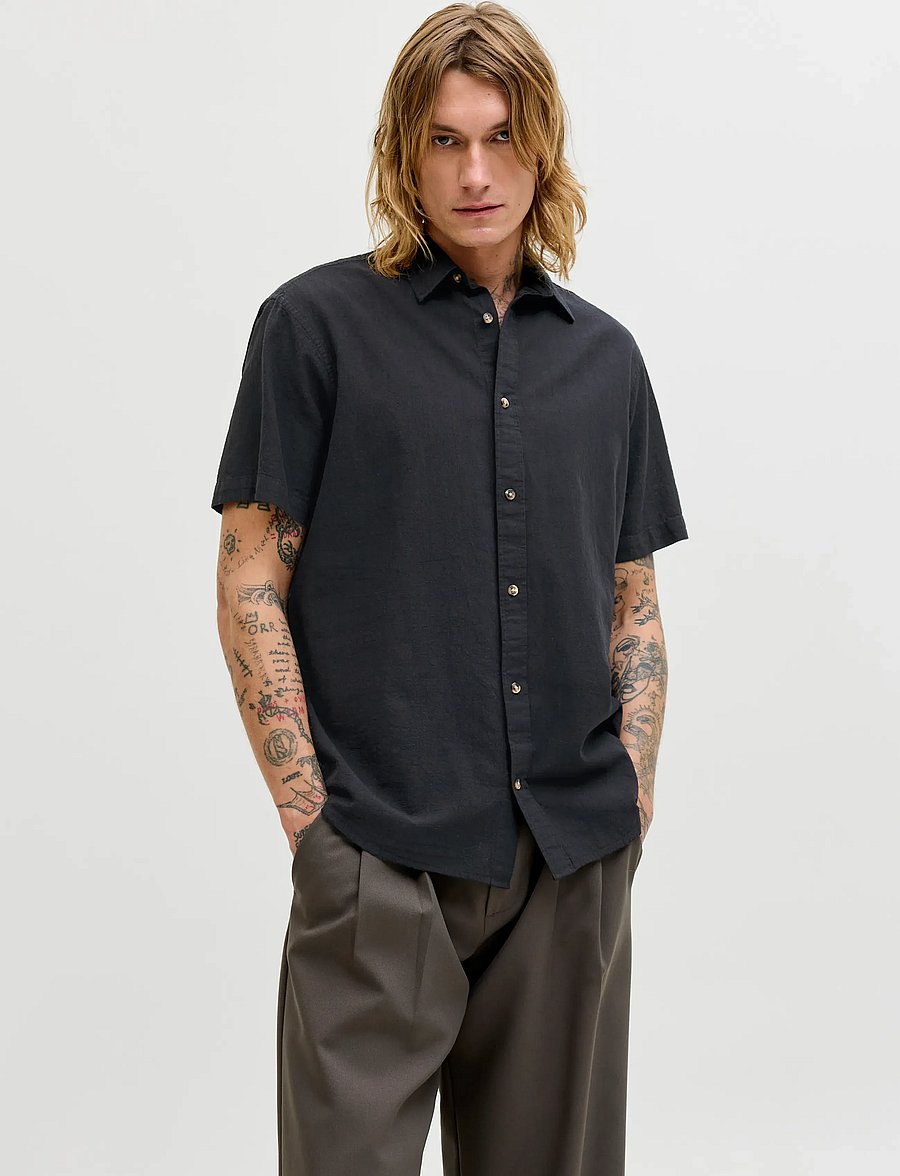 Jack & Jones - JJESUMMER LINEN BLEND SHIRT S/S SN - linen shirts - black - 0