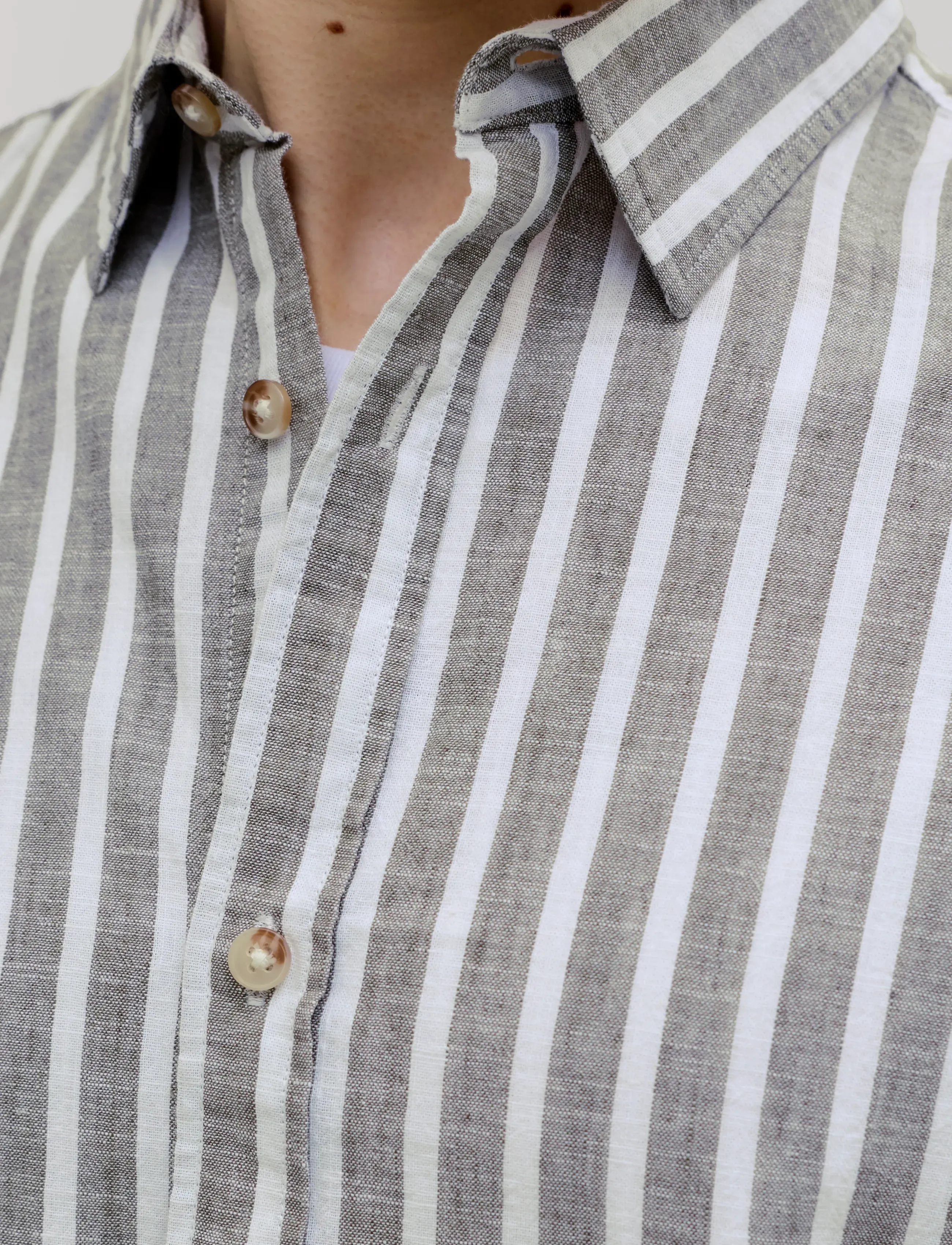 Jack & Jones - JJESUMMER LINEN BLEND SHIRT L/S SN - hørskjorter - vetiver - 4