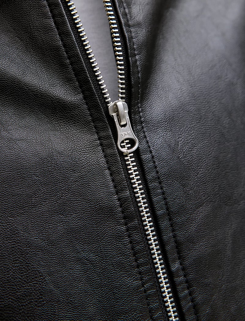 Jack & Jones - JJLEON PU BOMBER - pavasara jakas - black - 5