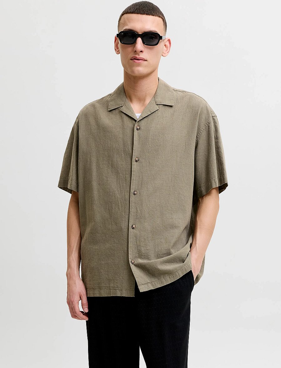 Jack & Jones - JJESUMMER LINEN BLEND RESORT SHIRT SS SN - hørskjorter - dusty olive - 0