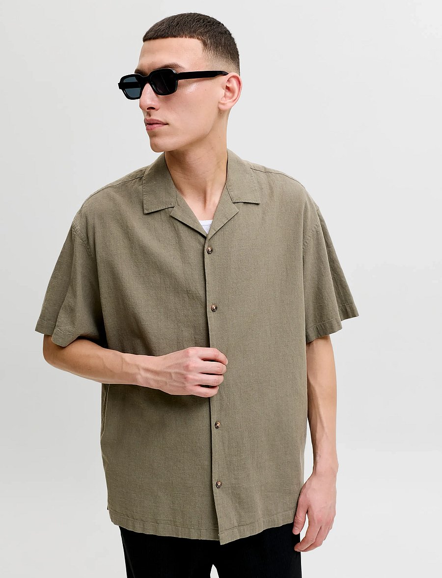 Jack & Jones - JJESUMMER LINEN BLEND RESORT SHIRT SS SN - hørskjorter - dusty olive - 4
