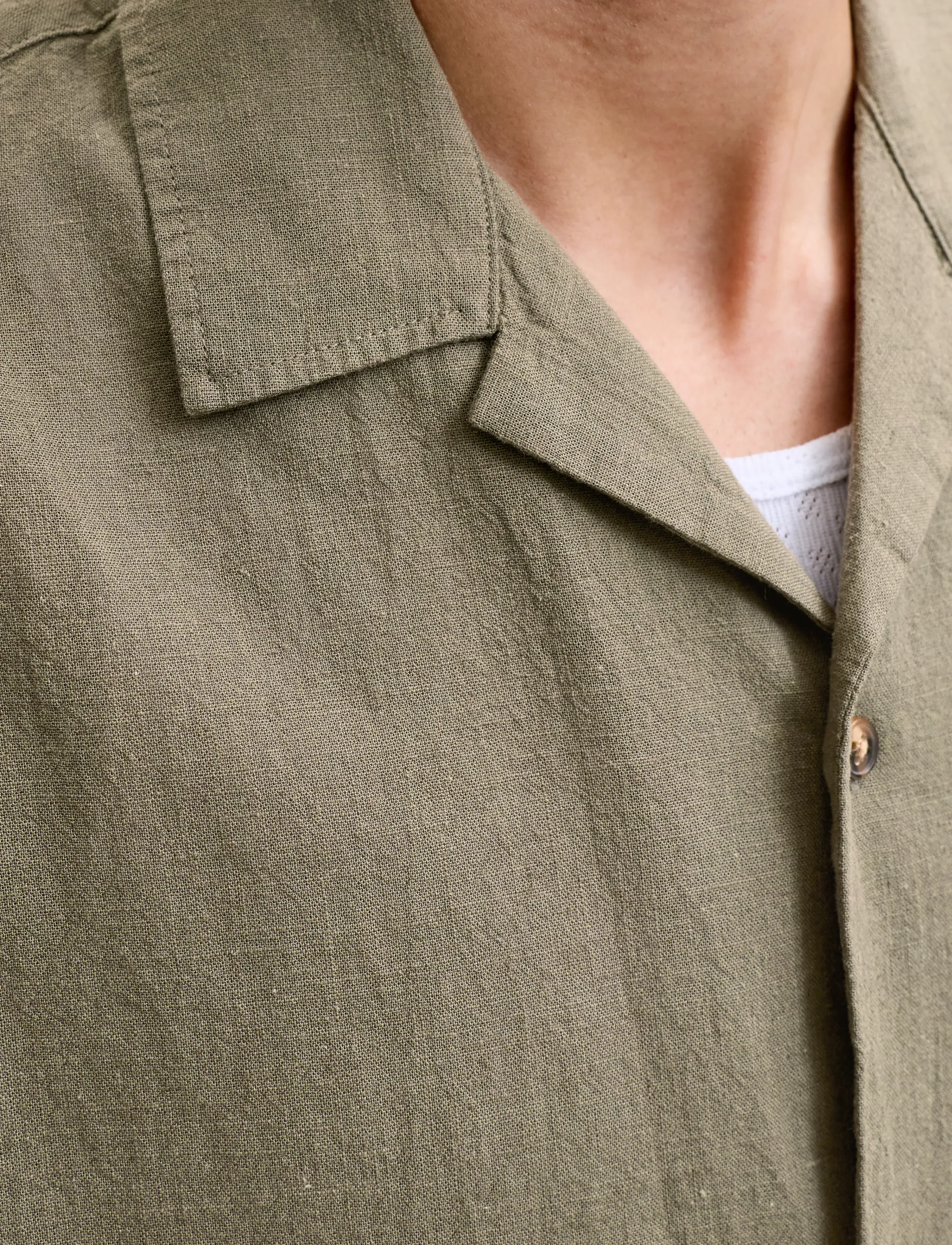 Jack & Jones - JJESUMMER LINEN BLEND RESORT SHIRT SS SN - hørskjorter - dusty olive - 5