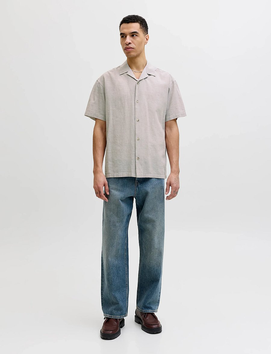 Jack & Jones - JJESUMMER LINEN BLEND RESORT SHIRT SS SN - hørskjorter - string - 3
