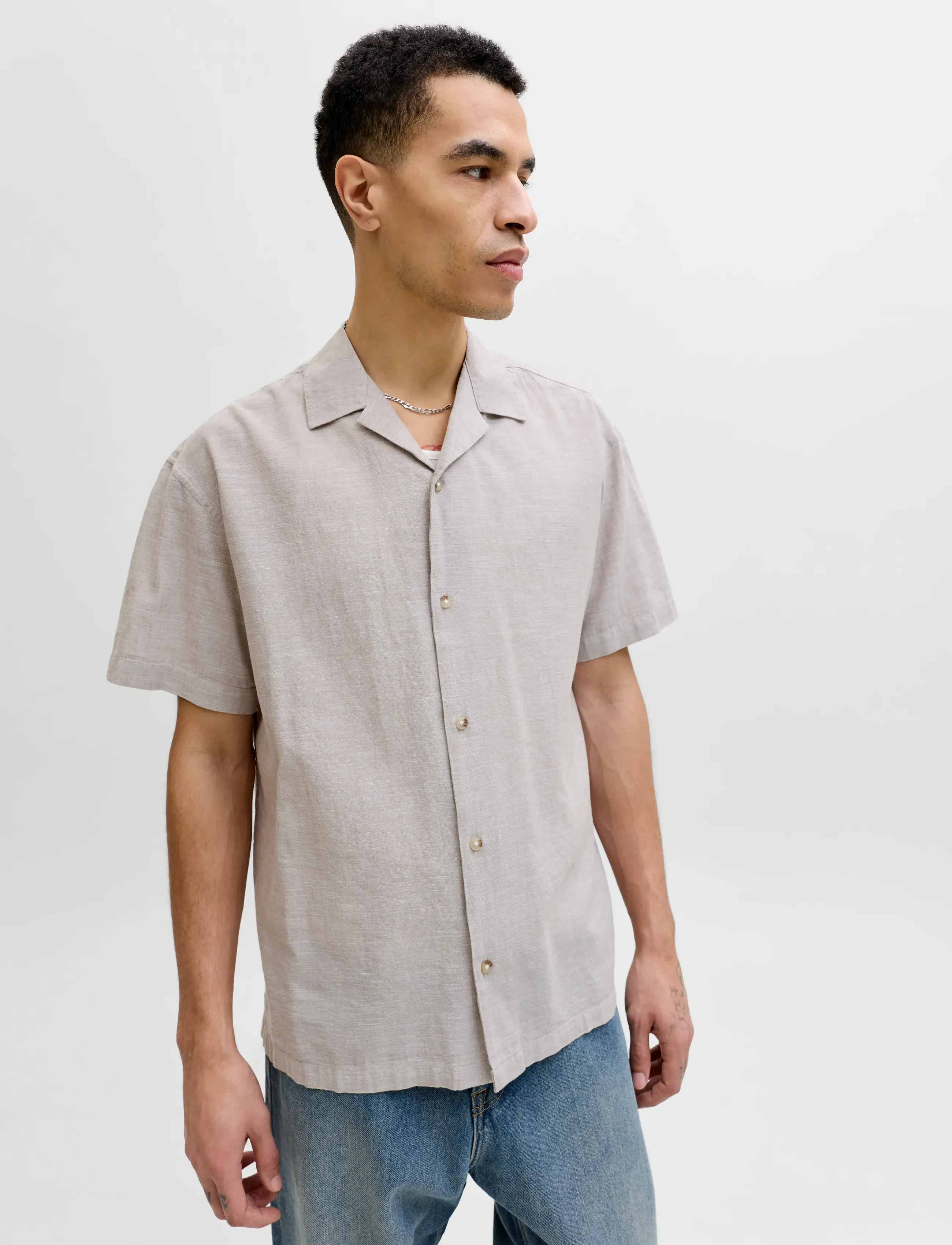 Jack & Jones - JJESUMMER LINEN BLEND RESORT SHIRT SS SN - hørskjorter - string - 5