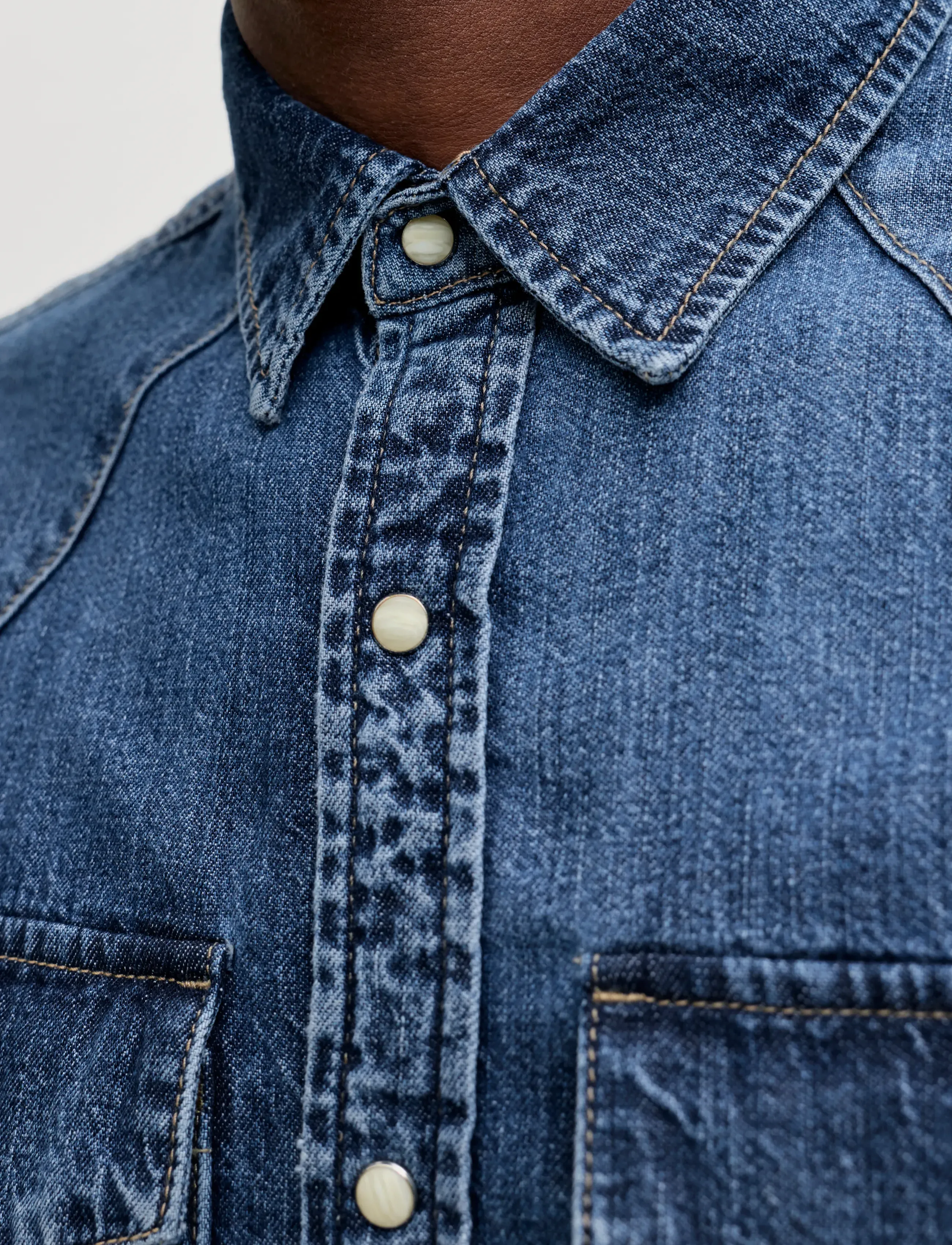 Jack & Jones - JJEWESTERN JJSHIRT AT 187 NOOS - jeansskjortor - blue denim - 4