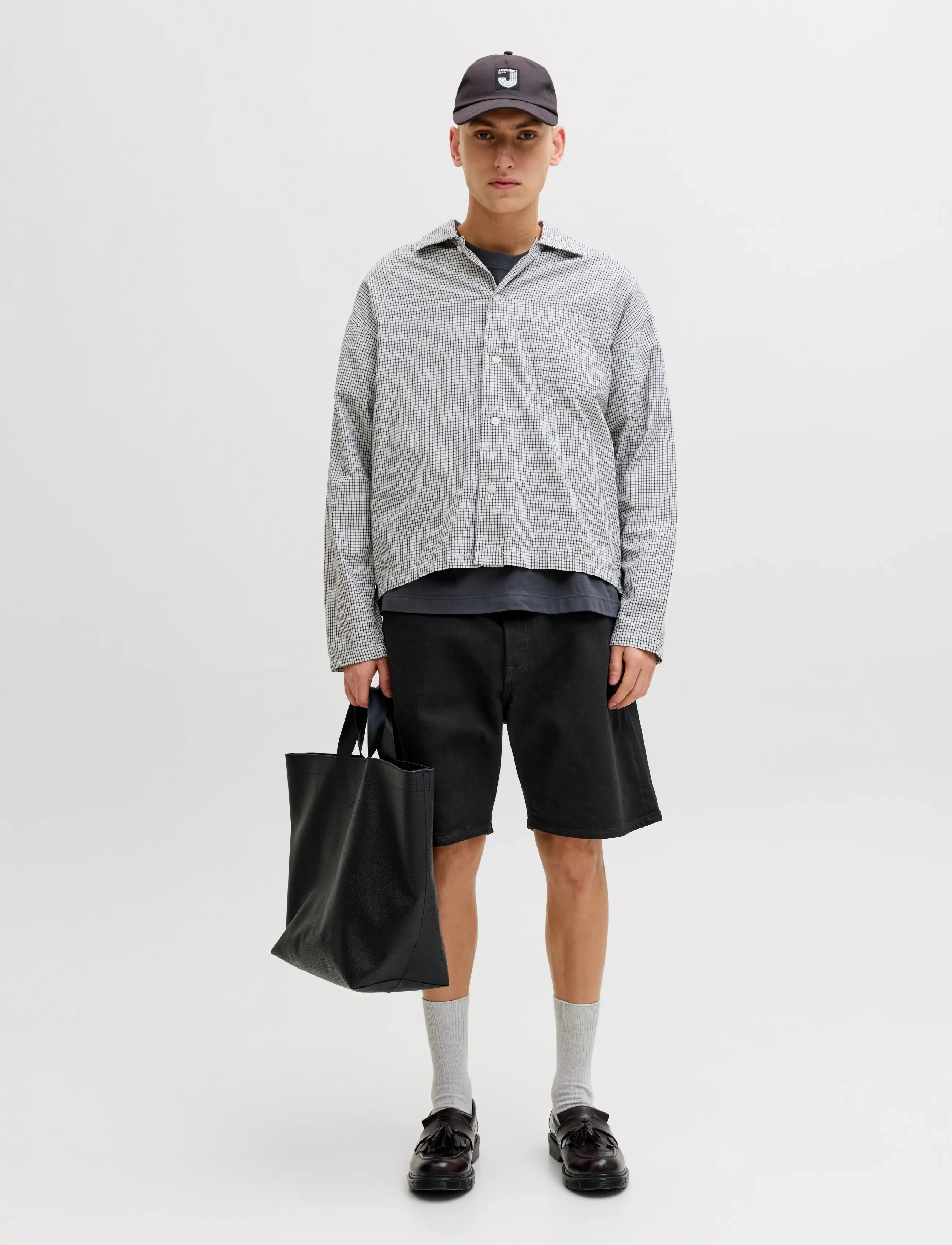 Jack & Jones - JJITONY JJORIGINAL SHORTS AM 460 SN - jorts - black denim - 4