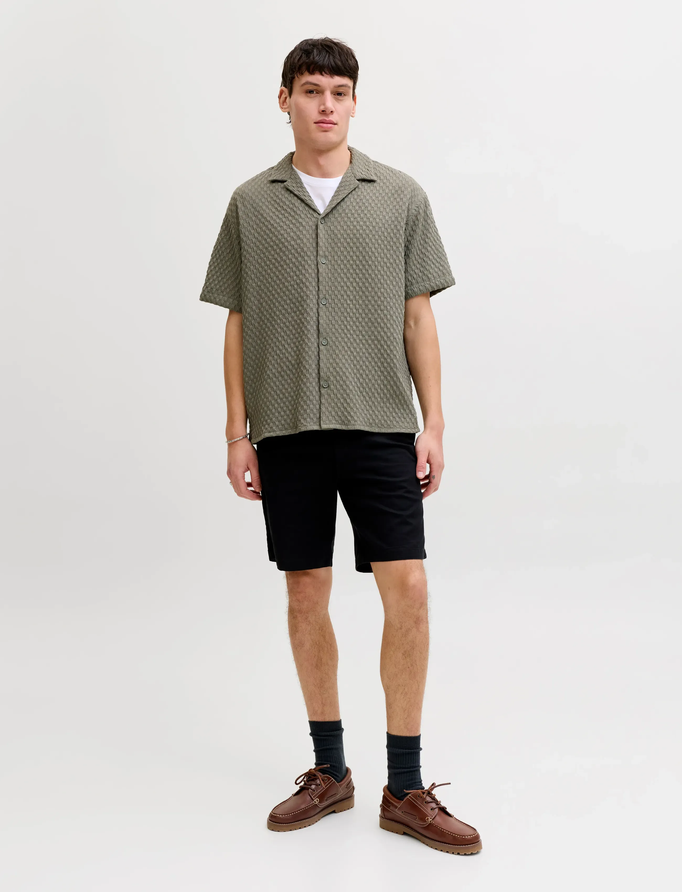 Jack & Jones - JJSEAN RESORT SHIRT SS - kurzarmhemden - vetiver - 4