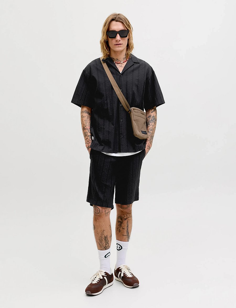 Jack & Jones - JJETYSON RESORT SHIRT SS SN - kortærmede skjorter - black - 3