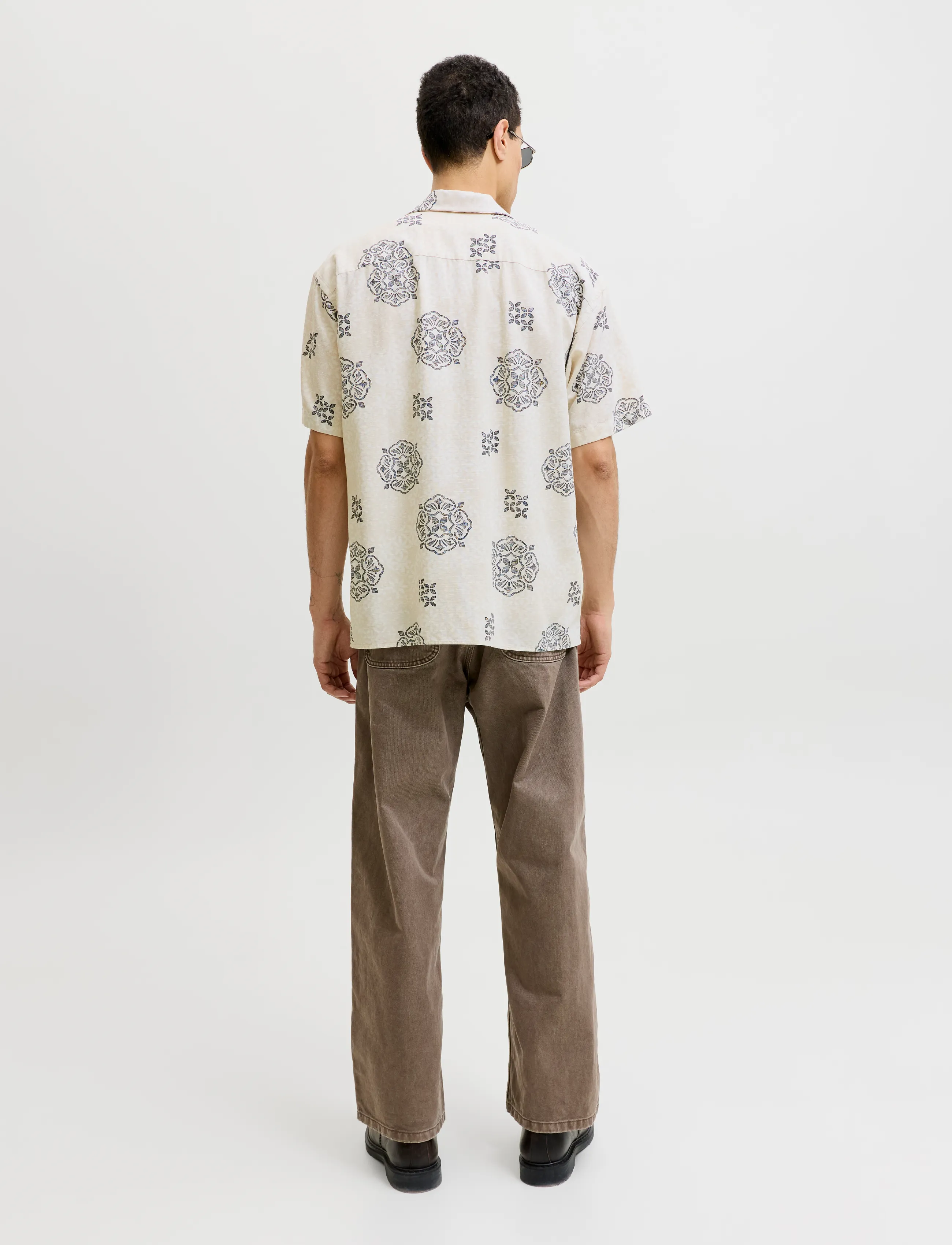 Jack & Jones - JJALFREDO SLUB RESORT SHIRT SS - mönstrade skjortor - moonbeam - 3