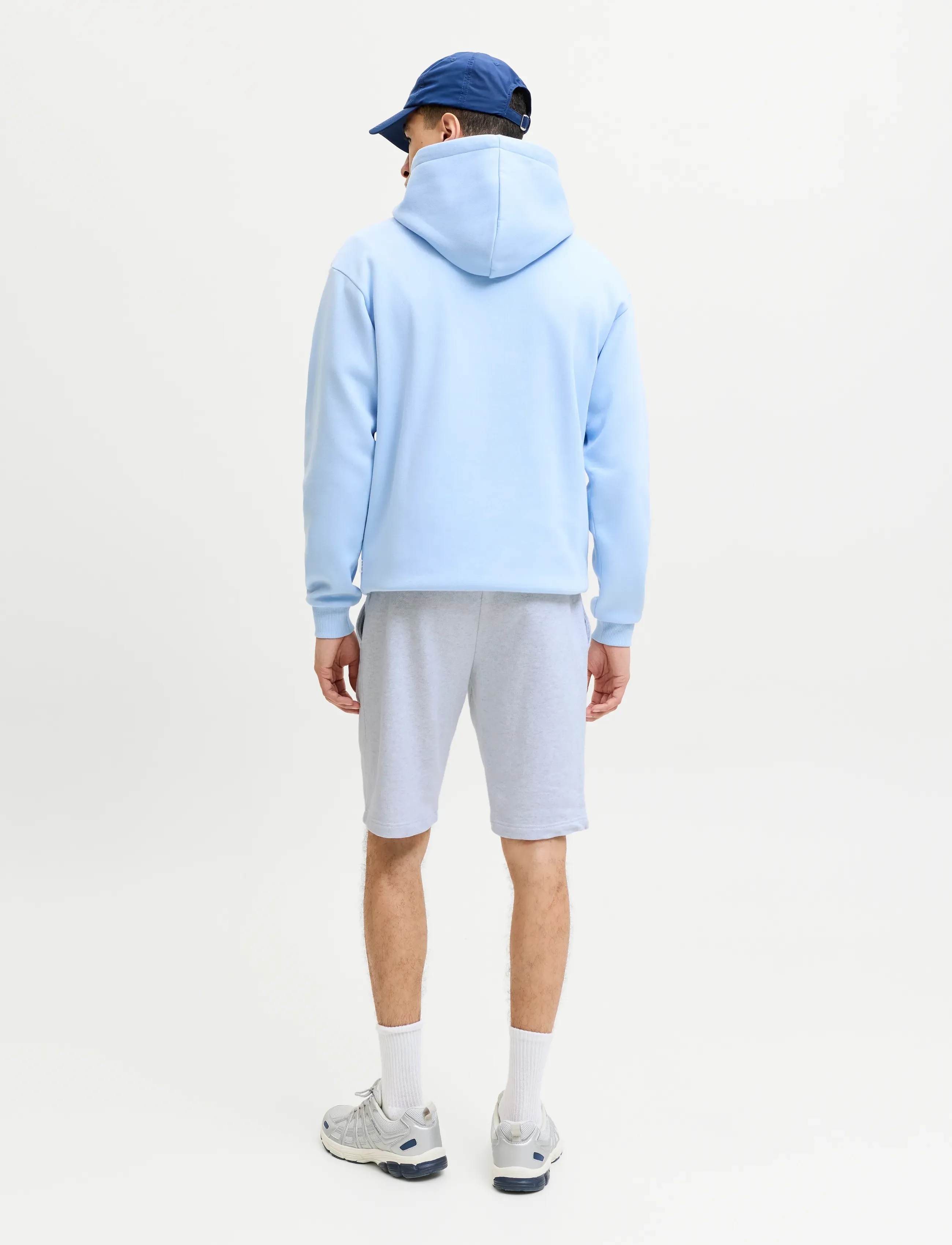 Jack & Jones - JPSTGORDON COLLEGE SWEAT SHORTS MID - sweatshorts - white melange - 3