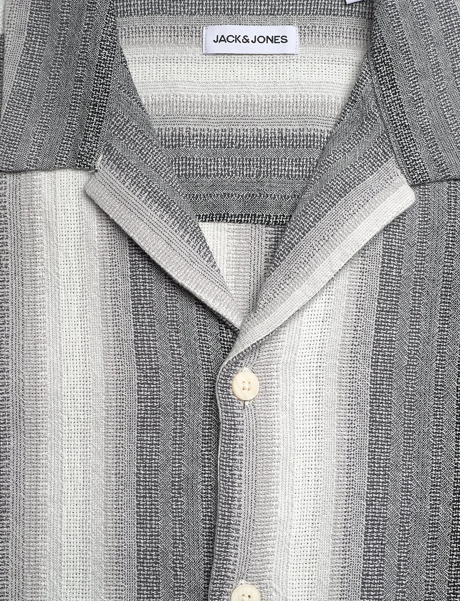 Jack & Jones - JJALVARO DOBBY RESORT SHIRT SS - kurzarmhemden - black - 2