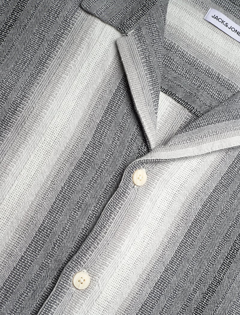 Jack & Jones - JJALVARO DOBBY RESORT SHIRT SS - kortærmede skjorter - black - 3