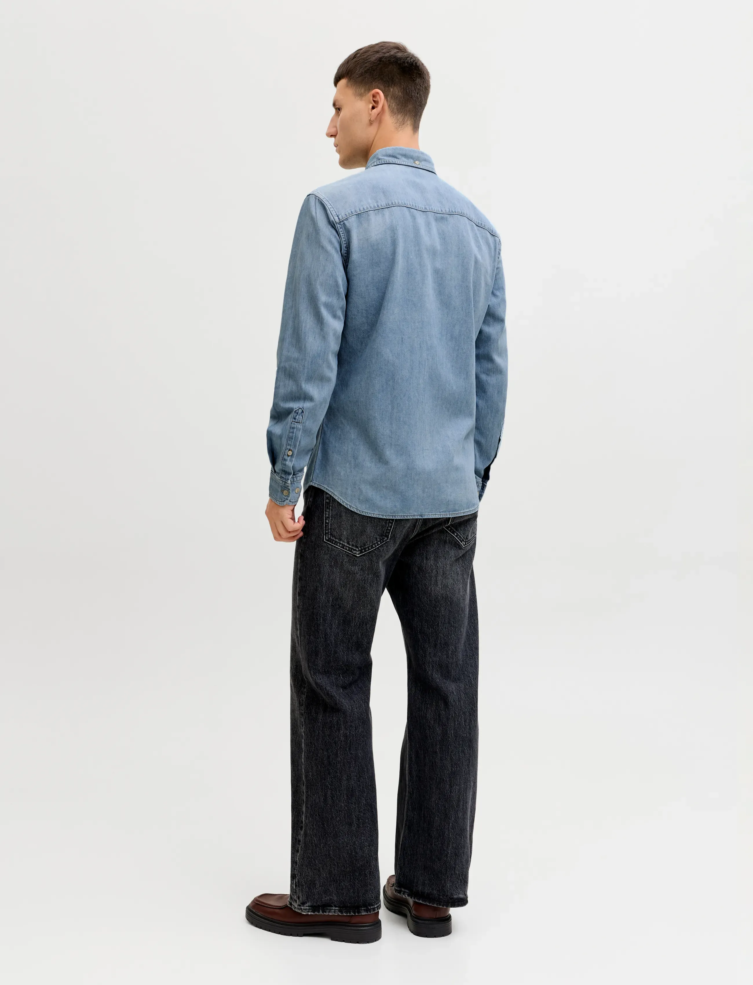 Jack & Jones - JJEBROOK JJOXFORD SHIRT AKM 990 NOOS - chemises en jean - blue denim - 2