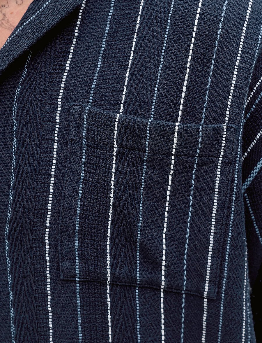 Jack & Jones - JJEBRADLEY STRIPED RESORT SHIRT SS LN - triibulised särgid - navy blazer - 5