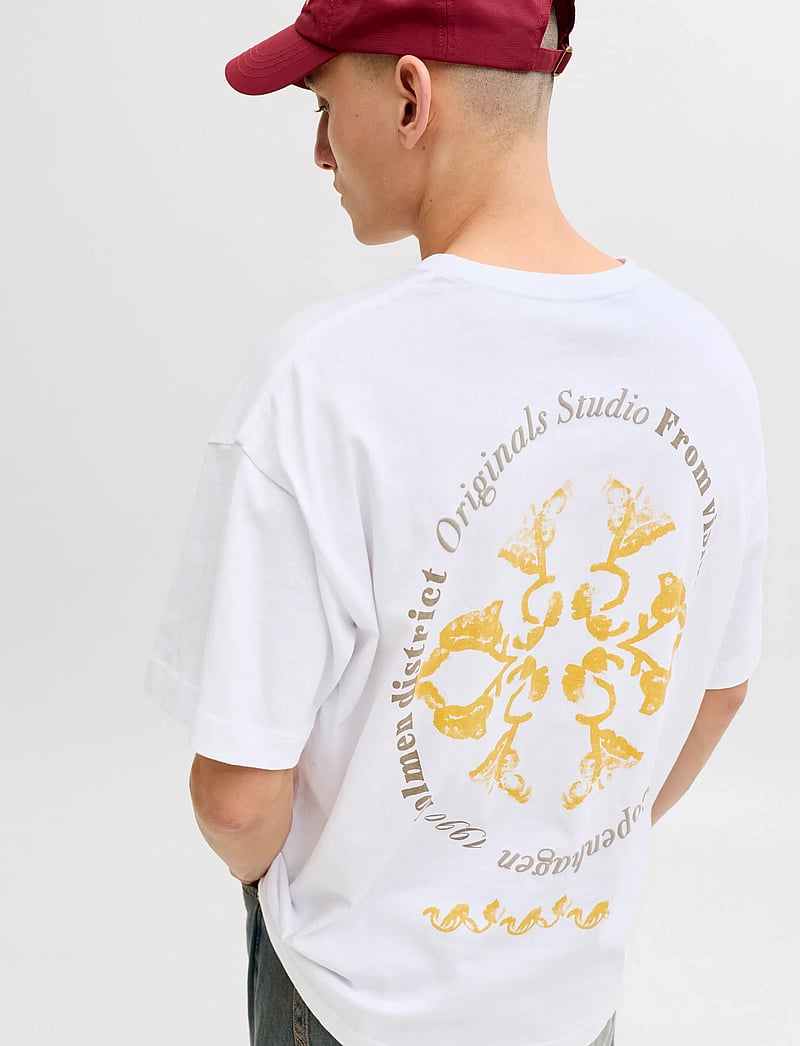 Jack & Jones - JORMONTAUK BACK GRAPHIC TEE SSCN EA26 SN - kortærmede t-shirts - bright white - 5