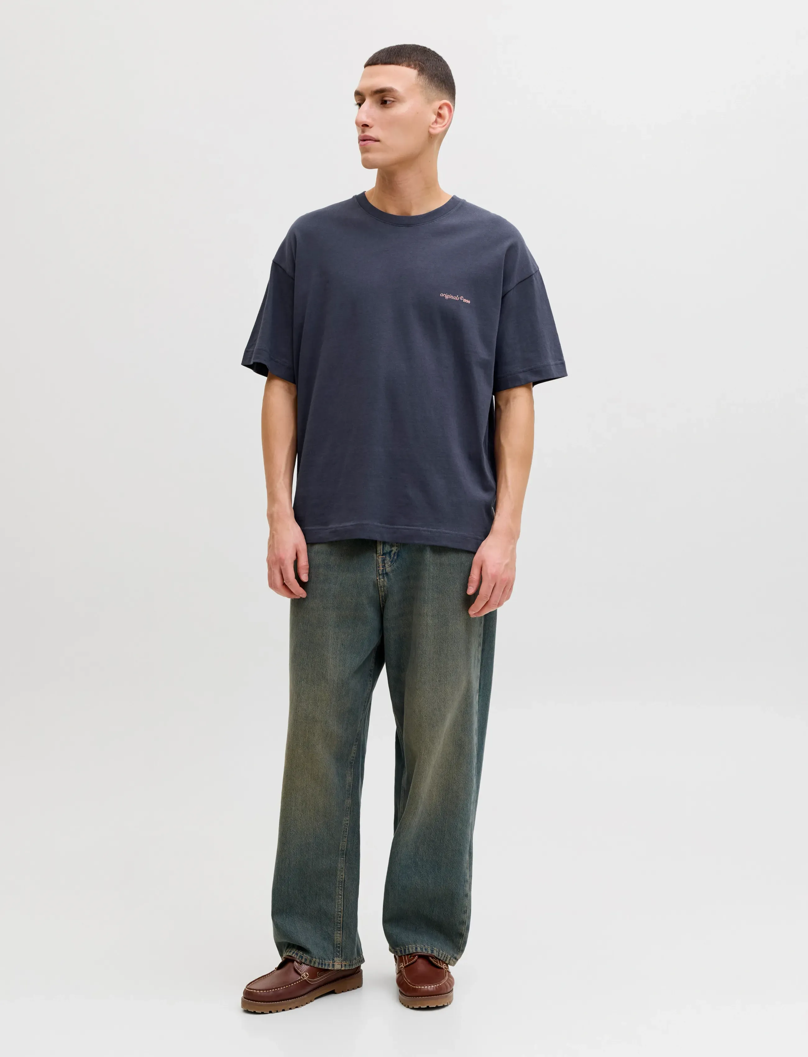 Jack & Jones - JORMONTAUK BACK GRAPHIC TEE SSCN EA26 SN - short-sleeved t-shirts - odyssey gray - 4