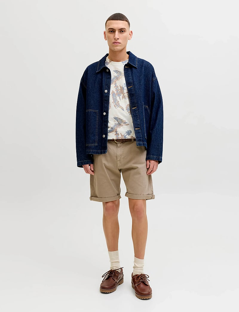 Jack & Jones - JORMONTAUK AOP TEE CREW NECK - kortärmade t-shirts - cloud dancer - 3