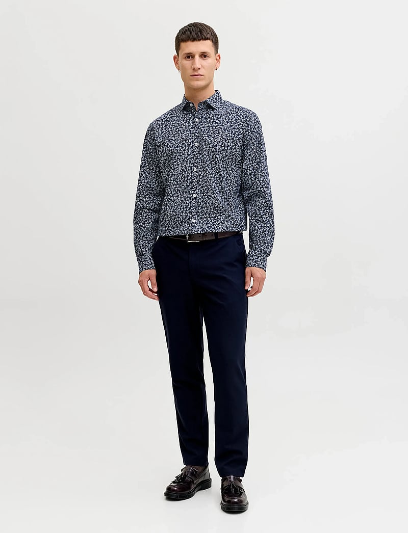 Jack & Jones - JPRBLABLACKPOOL PRINT LS SHIRT - mønstrede skjorter - night sky - 3