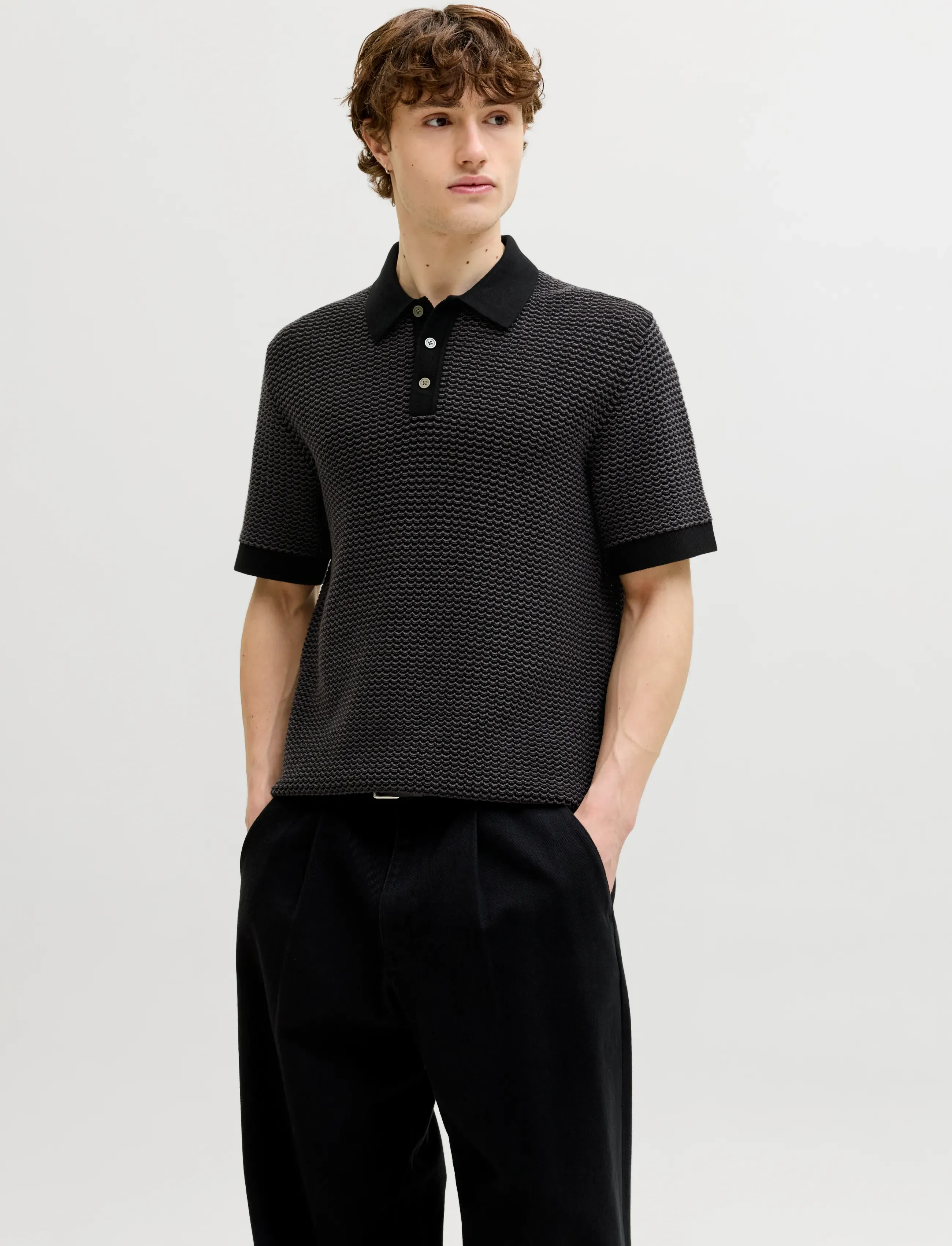 Jack & Jones JPRBLUKINGSLEY KNIT POLO SS LN - Lühikeste varrukatega kootud polosärgid - BLACK / black