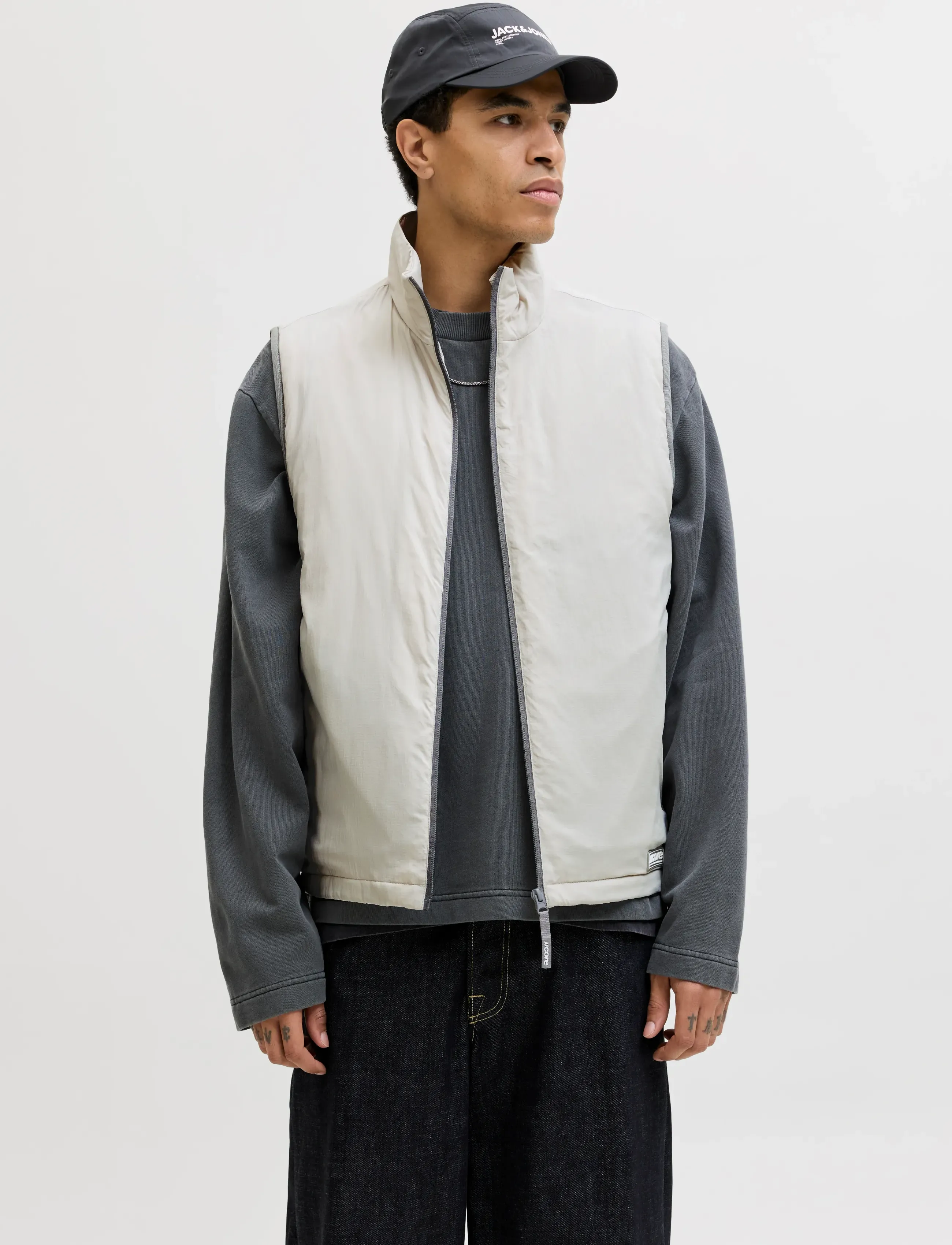 Jack & Jones JCOCLUB INSULATED BODYWARMER - Nyheter - VAPOR BLUE / white