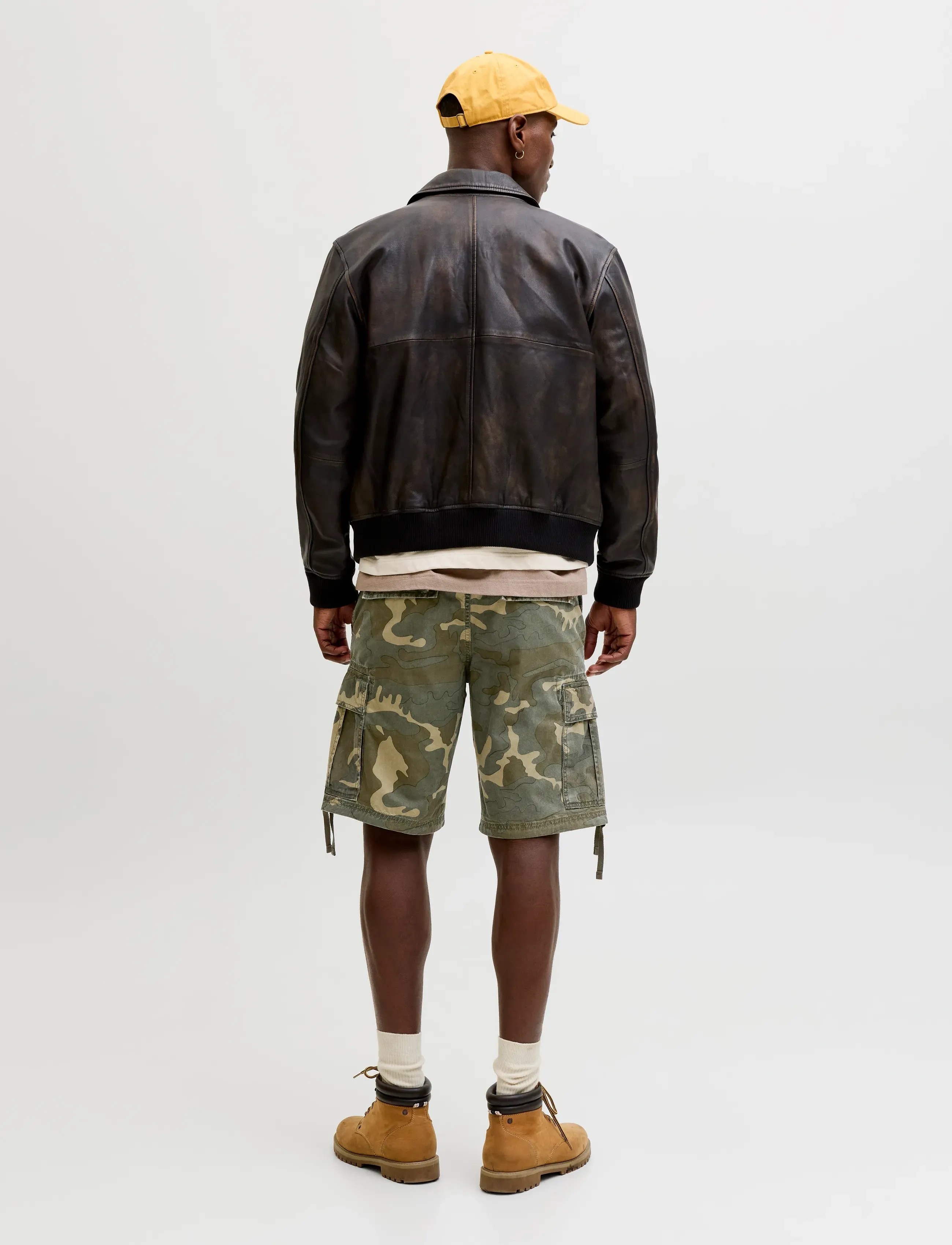 Jack & Jones - JPSTCOLE FRANK CARGO SHORTS MID SN - cargo shorts - forest night - 3