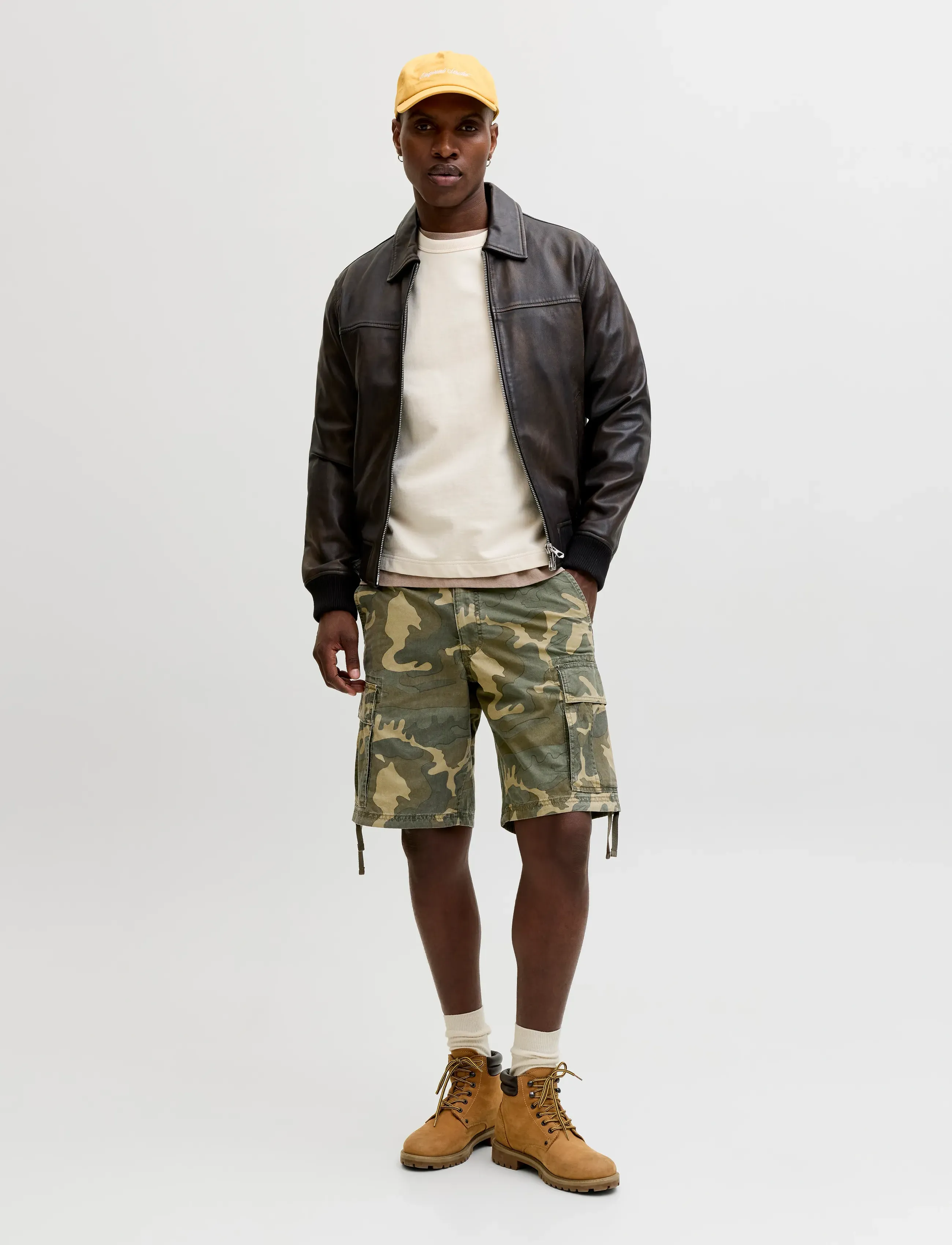 Jack & Jones - JPSTCOLE FRANK CARGO SHORTS MID SN - cargo shorts - forest night - 4