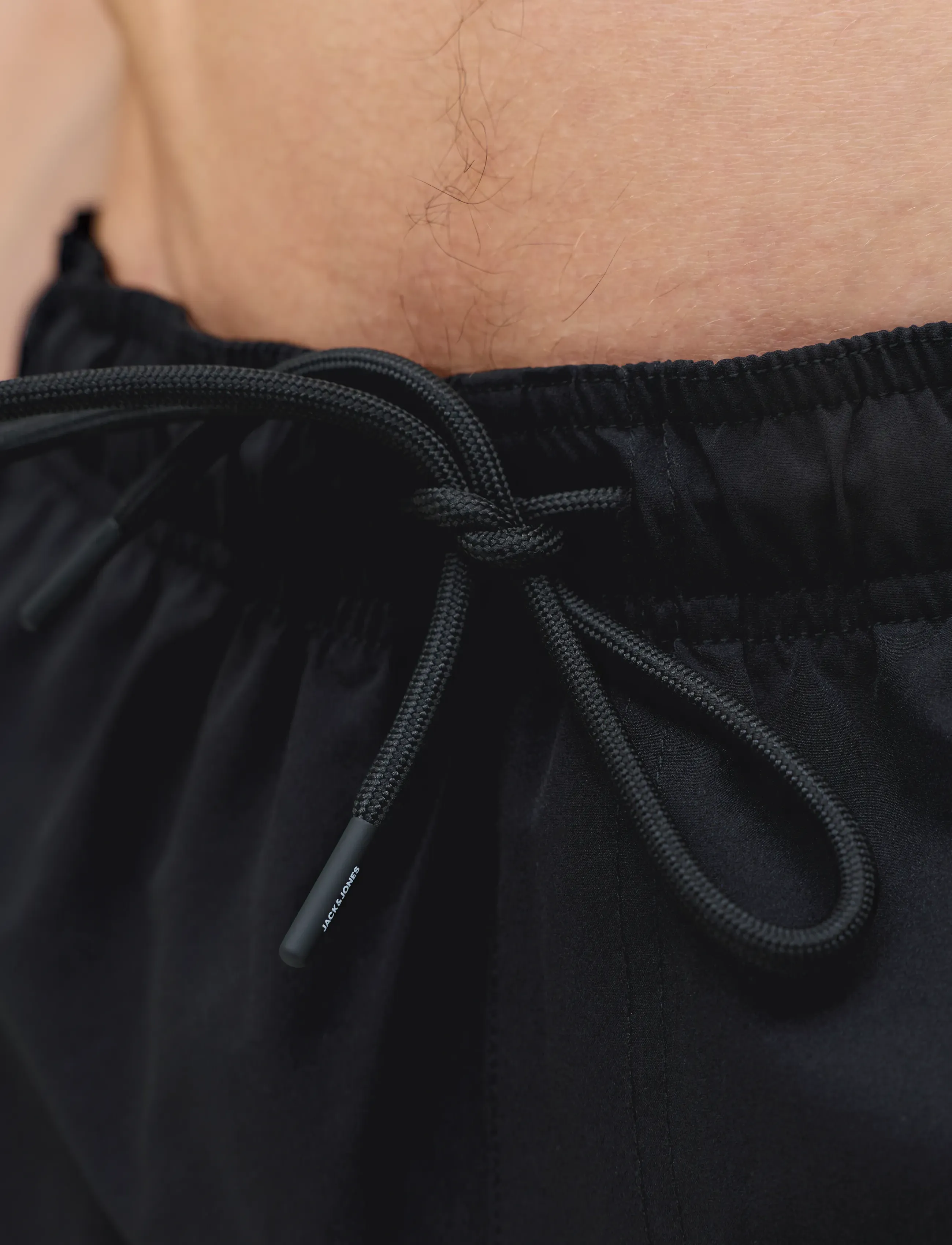 Jack & Jones - JPSTMAUI WAVE LOGO SWIM SHORTS REG SN - swim shorts - black - 5