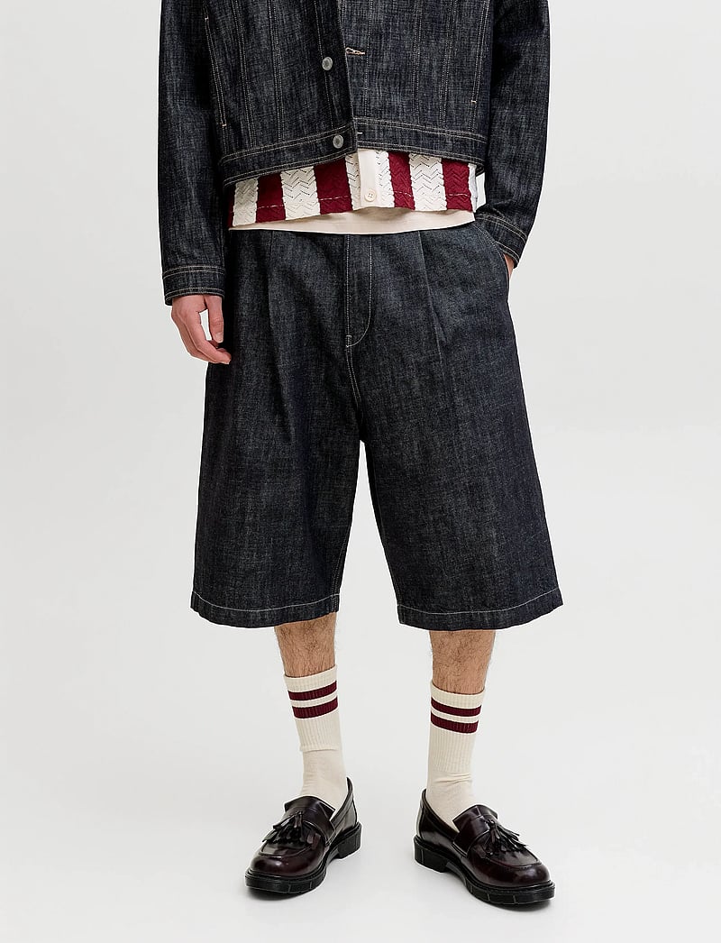 Jack & Jones - JJIRON JJLLOYD SHORTS AKM 856 LN - jeans shorts - blue denim - 0
