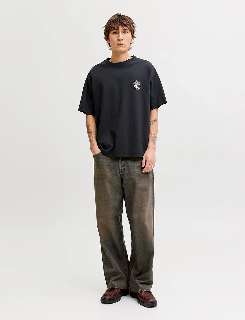 Jack & Jones - JORMAINE BACK TEE SS CREW NECK SN - lühikeste varrukatega t-särgid - black - 4