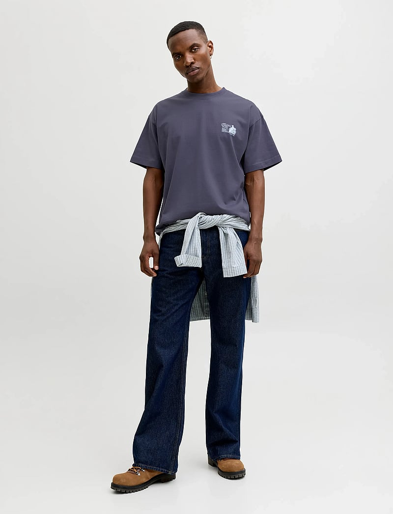 Jack & Jones - JORMAINE BACK TEE SS CREW NECK SN - kortærmede t-shirts - odyssey gray - 4