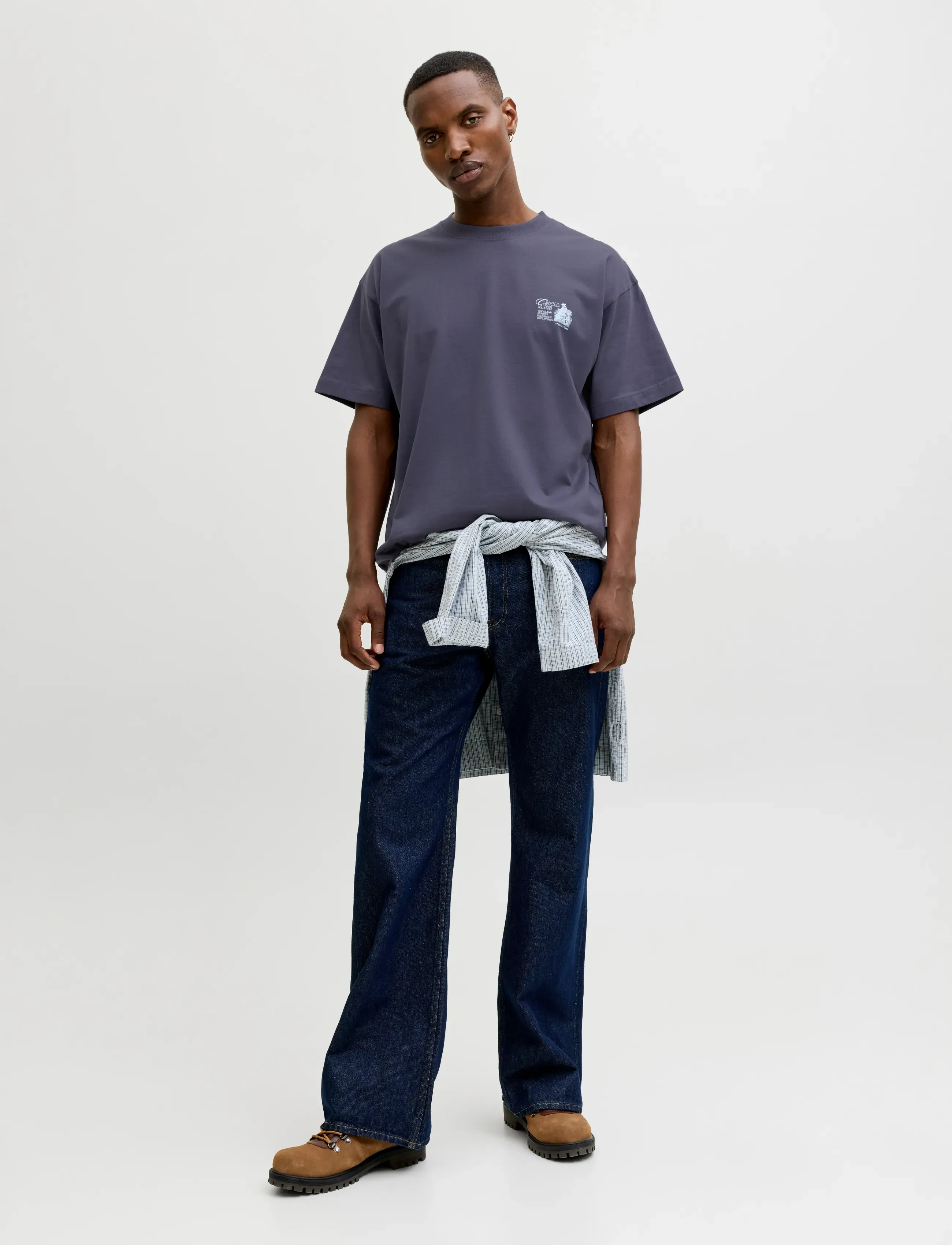 Jack & Jones - JORMAINE BACK TEE SS CREW NECK SN - lühikeste varrukatega t-särgid - odyssey gray - 4